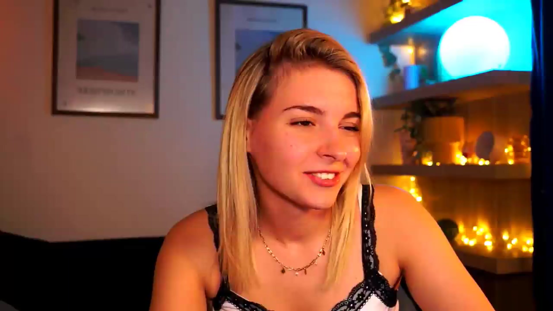 Gallery image thumbnail from Pixie_Pie's myfreecams stream on, 05/19/2026, 17:25 image 4 of 20
