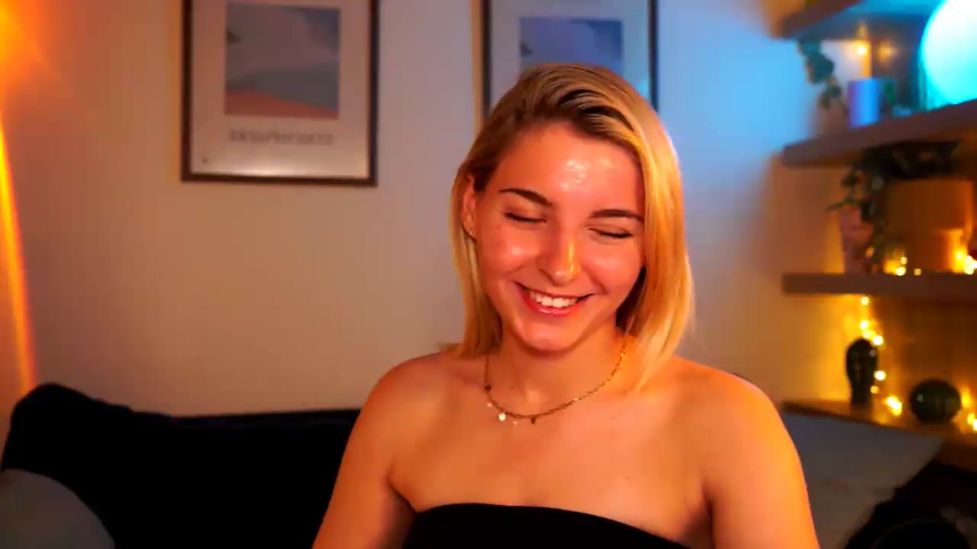 Gallery image thumbnail from Pixie_Pie's myfreecams stream on, 05/20/2026, 16:05 image 12 of 20