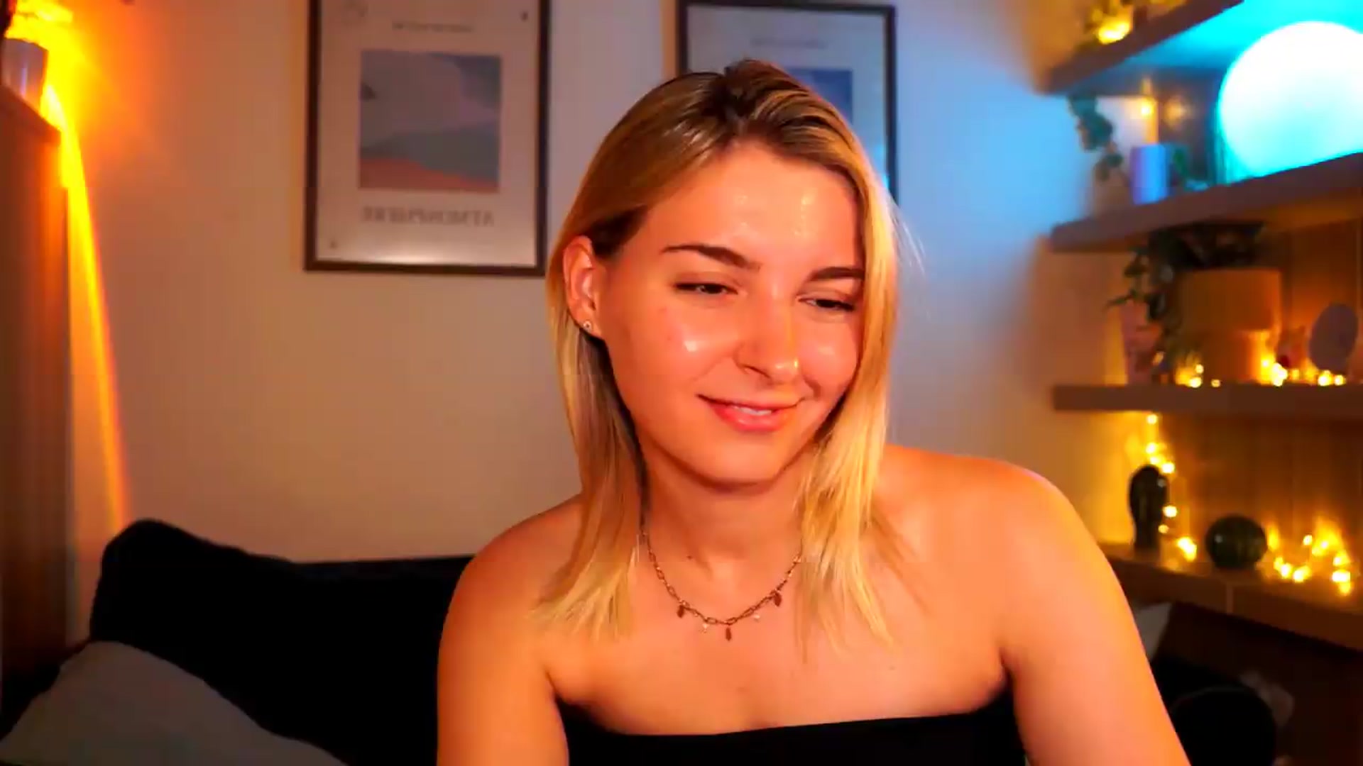 Gallery image thumbnail from Pixie_Pie's myfreecams stream on, 05/20/2026, 16:05 image 15 of 20