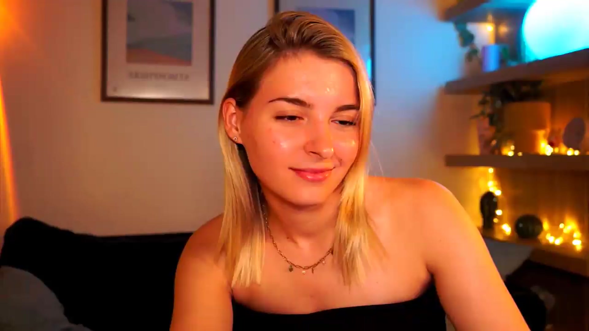 Gallery image thumbnail from Pixie_Pie's myfreecams stream on, 05/20/2026, 16:05 image 4 of 20