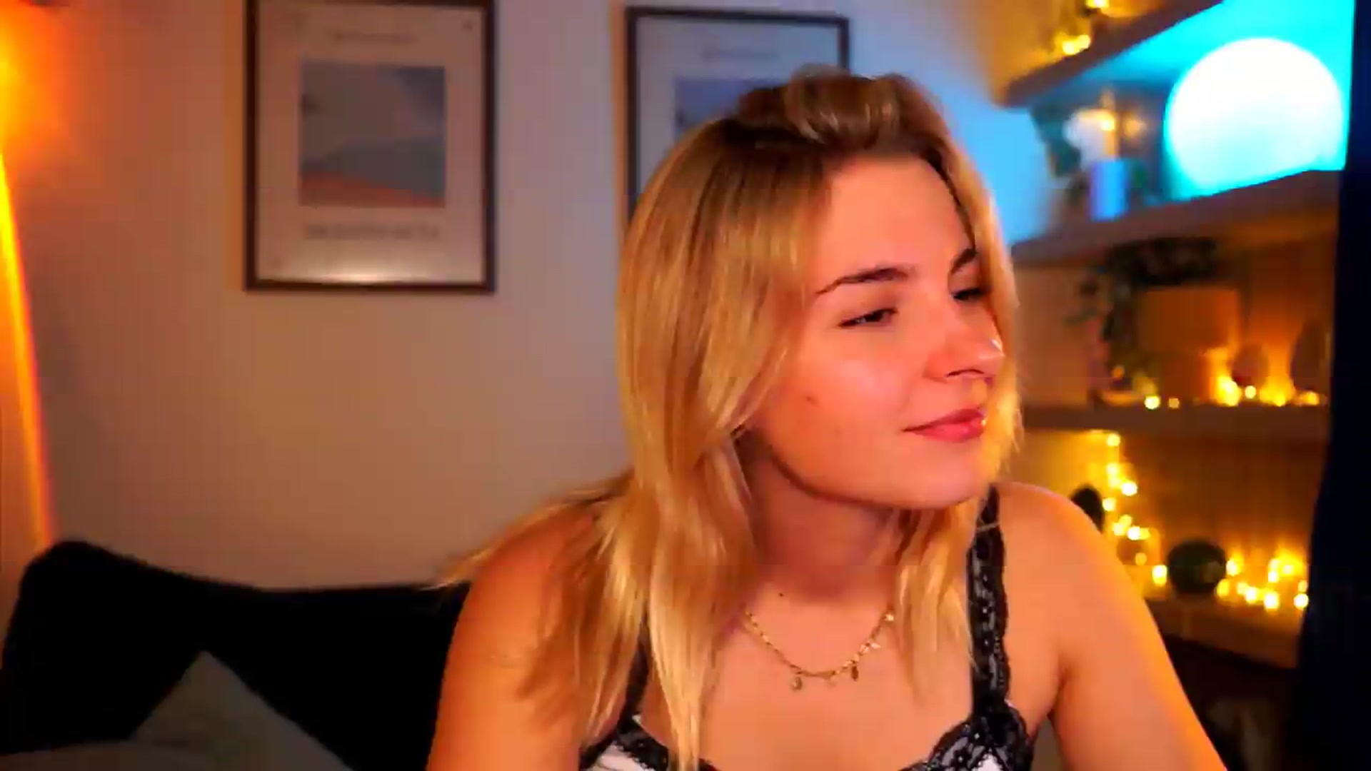 Gallery image thumbnail from Pixie_Pie's myfreecams stream on, 05/25/2026, 14:37 image 19 of 20