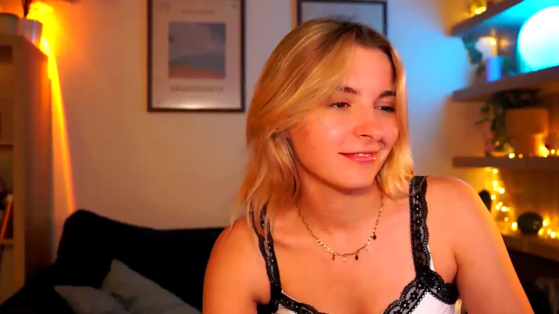 Gallery image thumbnail from Pixie_Pie's myfreecams stream on, 05/25/2026, 14:37 image 8 of 20