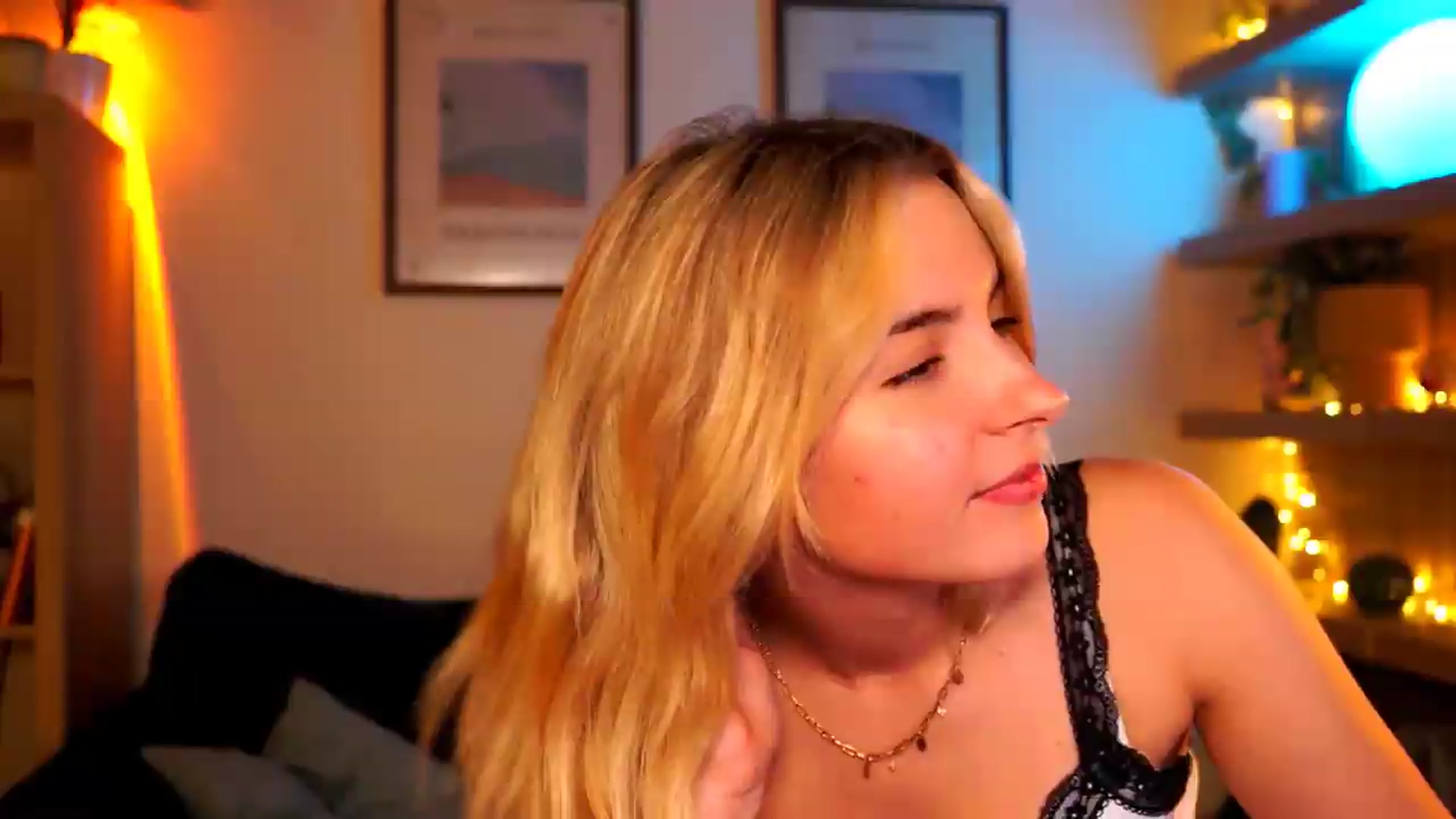 Gallery image thumbnail from Pixie_Pie's myfreecams stream on, 05/25/2026, 14:37 image 11 of 20