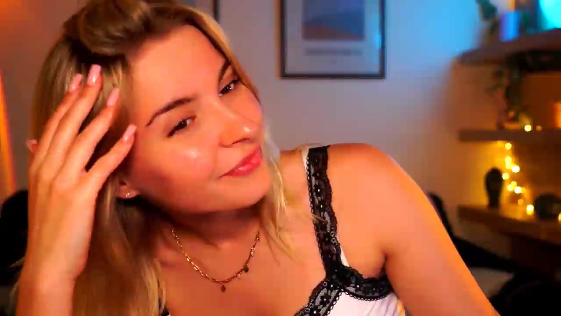 Gallery image thumbnail from Pixie_Pie's myfreecams stream on, 05/25/2026, 14:37 image 17 of 20