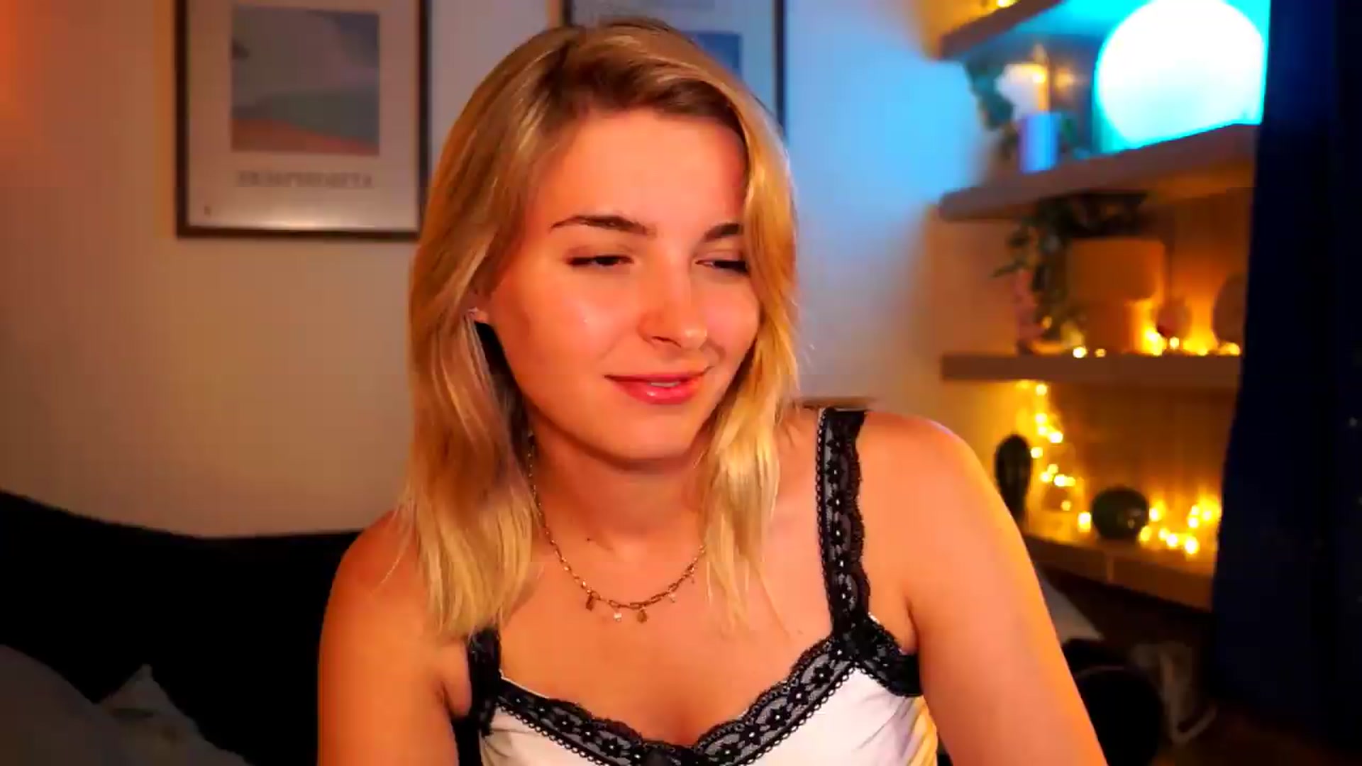 Gallery image thumbnail from Pixie_Pie's myfreecams stream on, 05/25/2026, 18:18 image 3 of 20