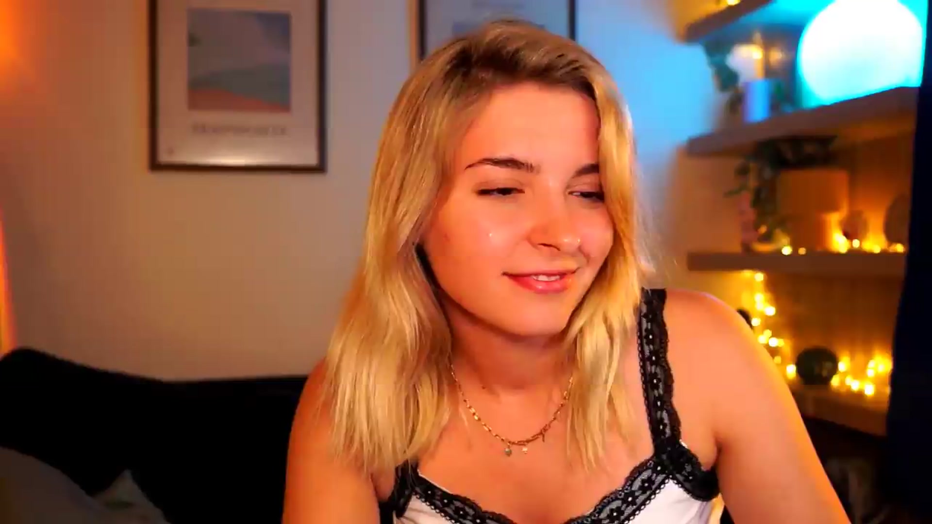 Gallery image thumbnail from Pixie_Pie's myfreecams stream on, 05/25/2026, 18:18 image 8 of 20
