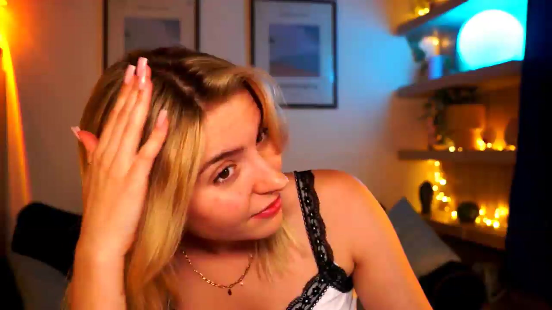 Gallery image thumbnail from Pixie_Pie's myfreecams stream on, 05/25/2026, 18:18 image 11 of 20