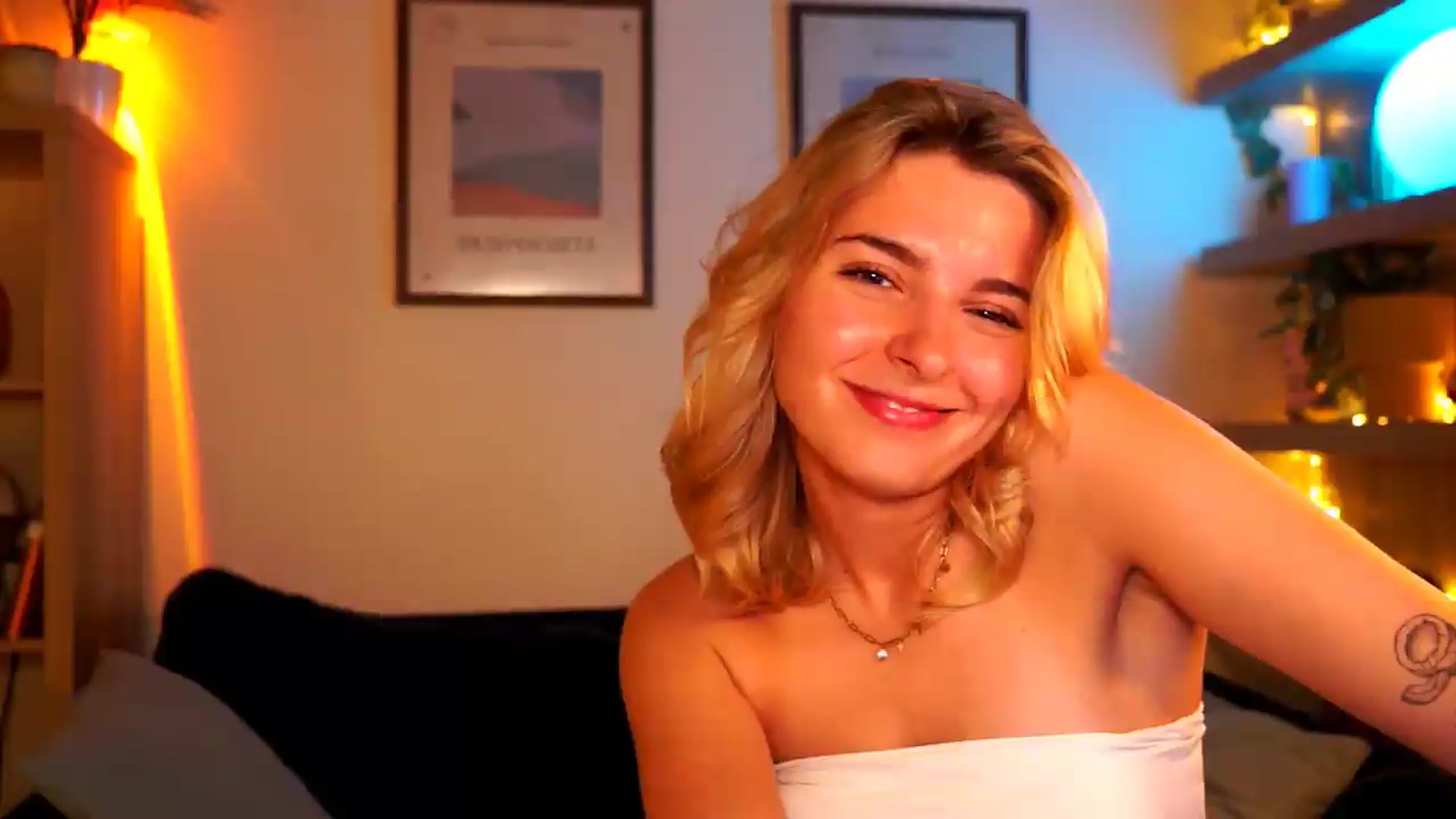 Gallery image thumbnail from Pixie_Pie's myfreecams stream on, 05/26/2026, 13:18 image 19 of 20