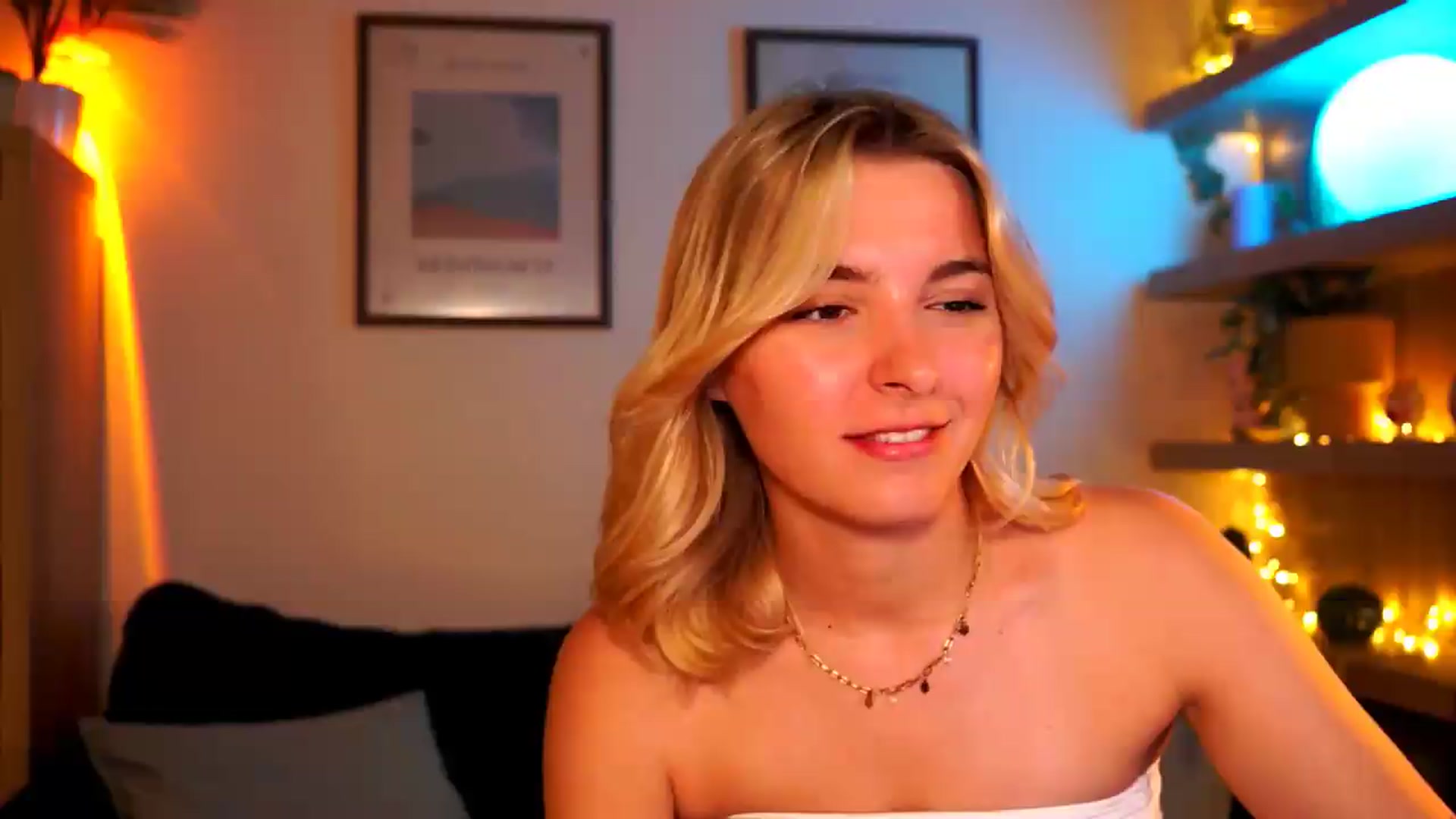 Gallery image thumbnail from Pixie_Pie's myfreecams stream on, 05/26/2026, 13:18 image 1 of 20