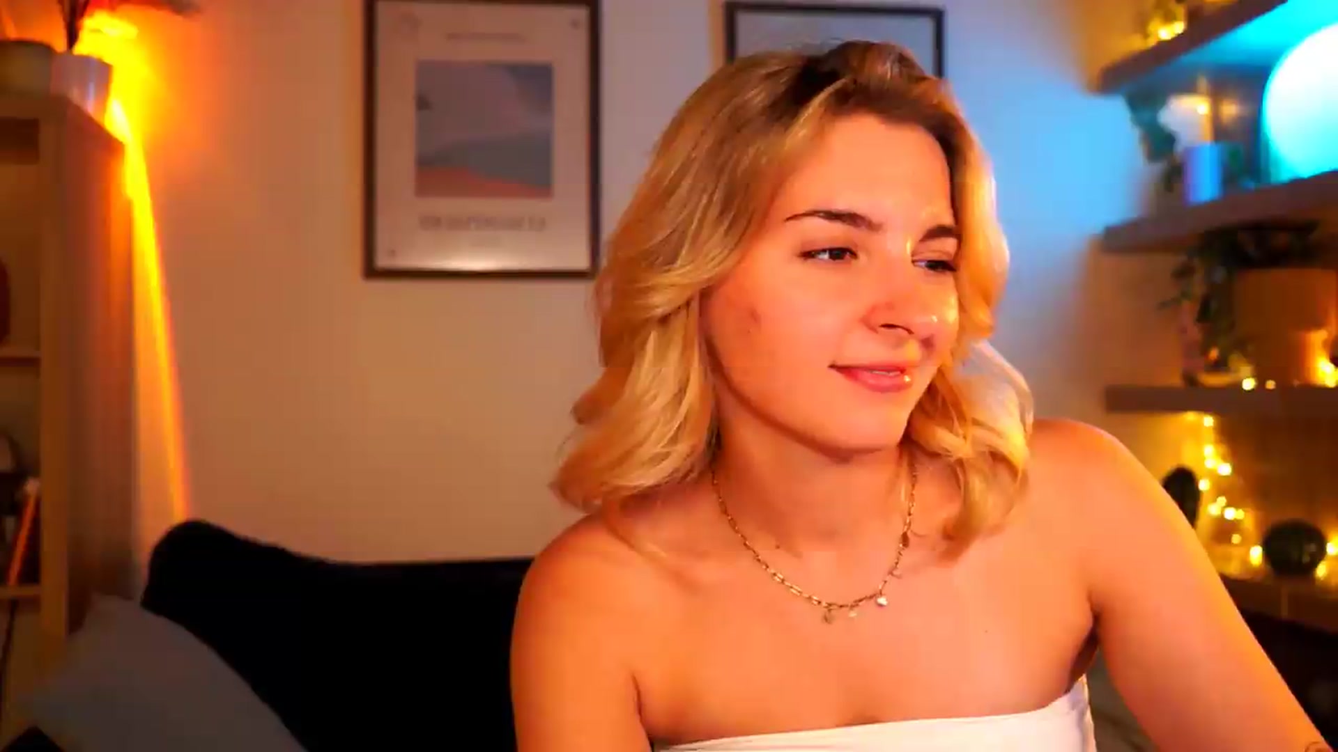 Gallery image thumbnail from Pixie_Pie's myfreecams stream on, 05/26/2026, 13:18 image 18 of 20