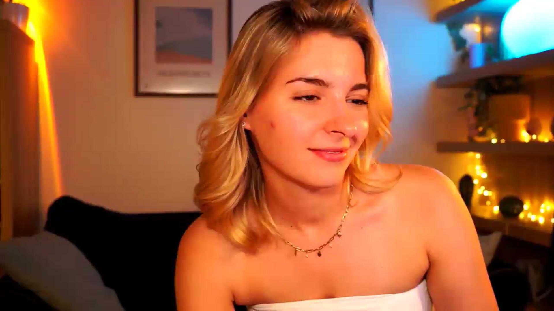 Gallery image thumbnail from Pixie_Pie's myfreecams stream on, 05/26/2026, 13:18 image 12 of 20