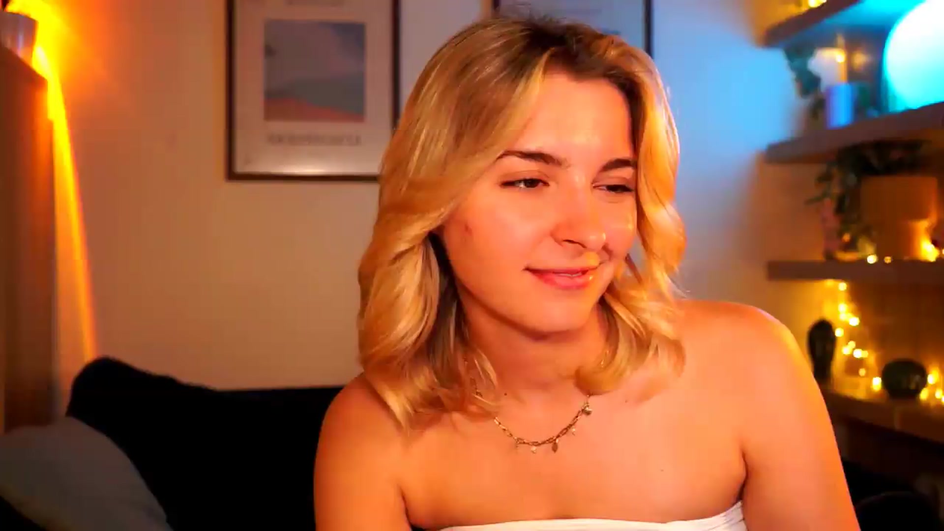 Gallery image thumbnail from Pixie_Pie's myfreecams stream on, 05/26/2026, 13:18 image 8 of 20