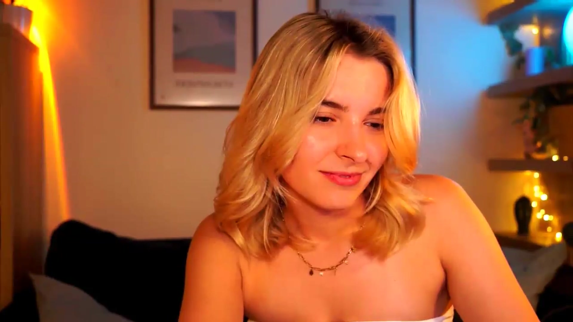 Gallery image thumbnail from Pixie_Pie's myfreecams stream on, 05/26/2026, 15:56 image 4 of 20