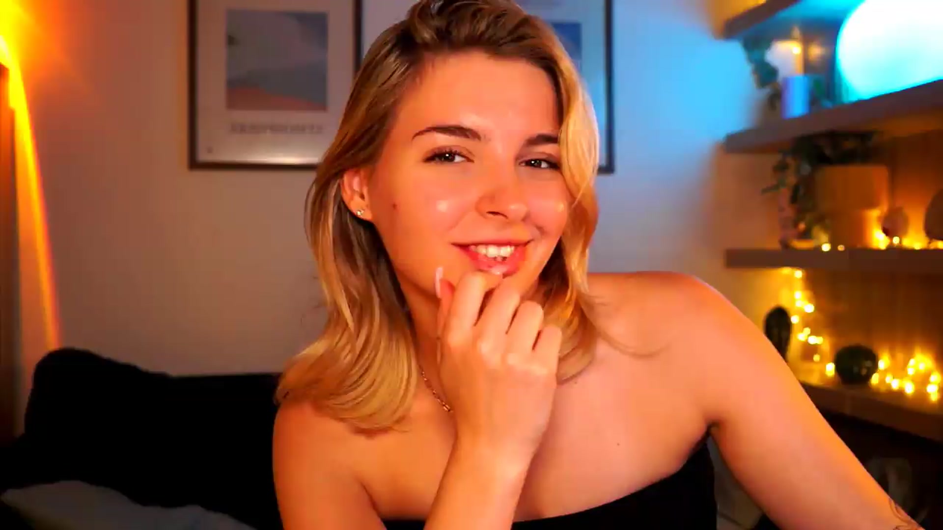 Gallery image thumbnail from Pixie_Pie's myfreecams stream on, 05/27/2026, 11:14 image 8 of 20