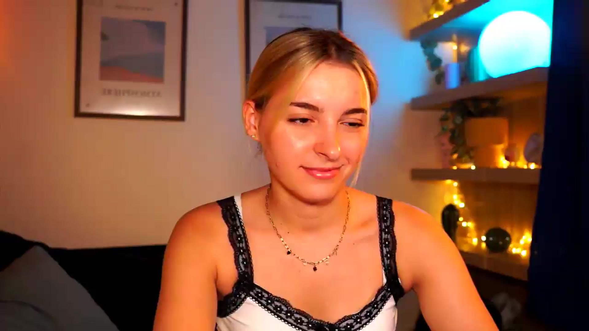 Gallery image thumbnail from Pixie_Pie's myfreecams stream on, 06/02/2026, 13:31 image 3 of 20