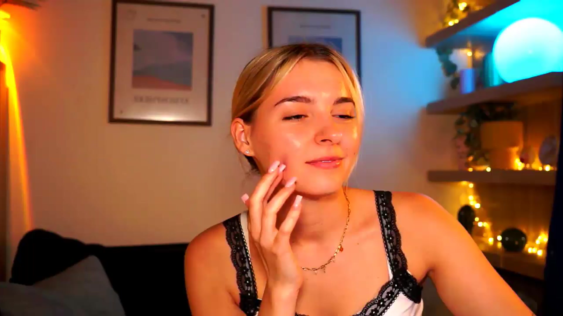 Gallery image thumbnail from Pixie_Pie's myfreecams stream on, 06/02/2026, 13:31 image 11 of 20