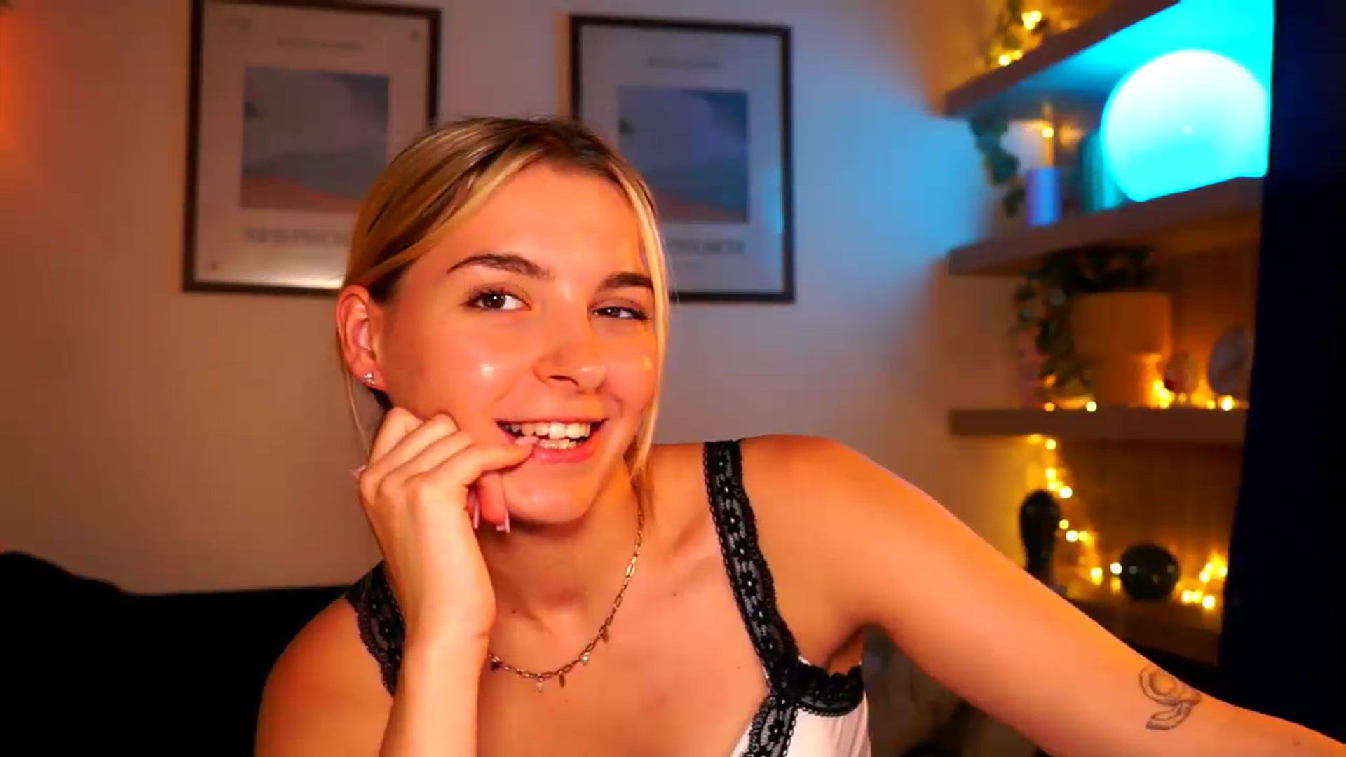 Gallery image thumbnail from Pixie_Pie's myfreecams stream on, 06/02/2026, 14:49 image 3 of 20