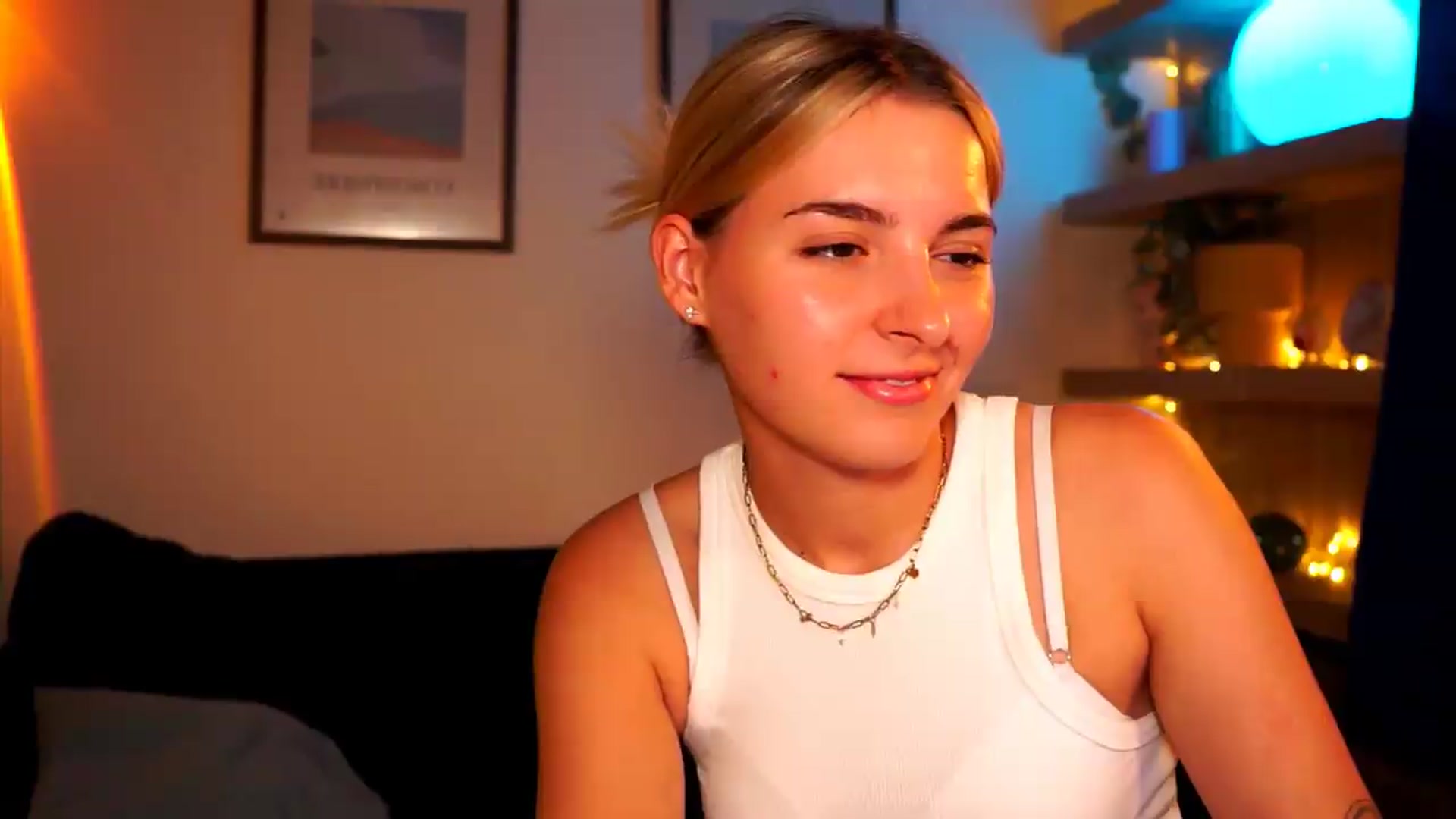 Gallery image thumbnail from Pixie_Pie's myfreecams stream on, 06/02/2026, 16:13 image 4 of 20