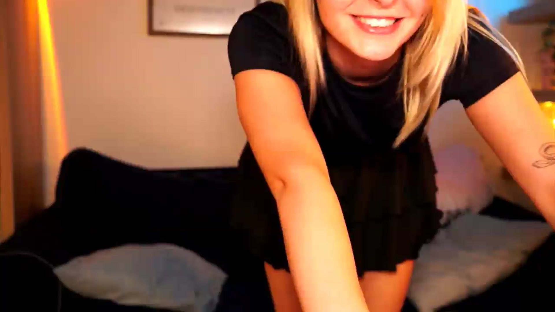 Gallery image thumbnail from Pixie_Pie's myfreecams stream on, 06/03/2026, 16:21 image 9 of 20