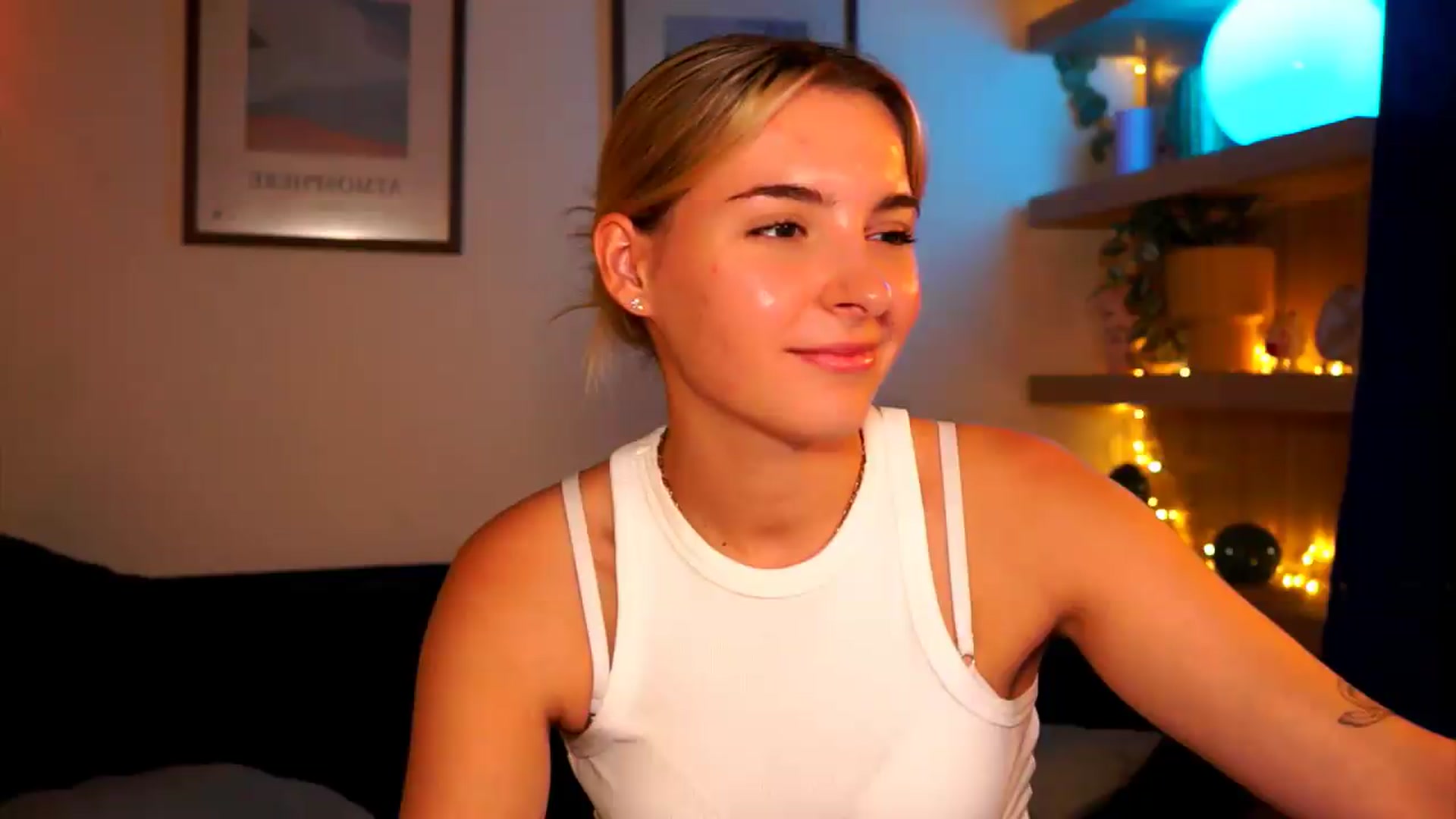 Gallery image thumbnail from Pixie_Pie's myfreecams stream on, 06/05/2026, 12:45 image 19 of 20