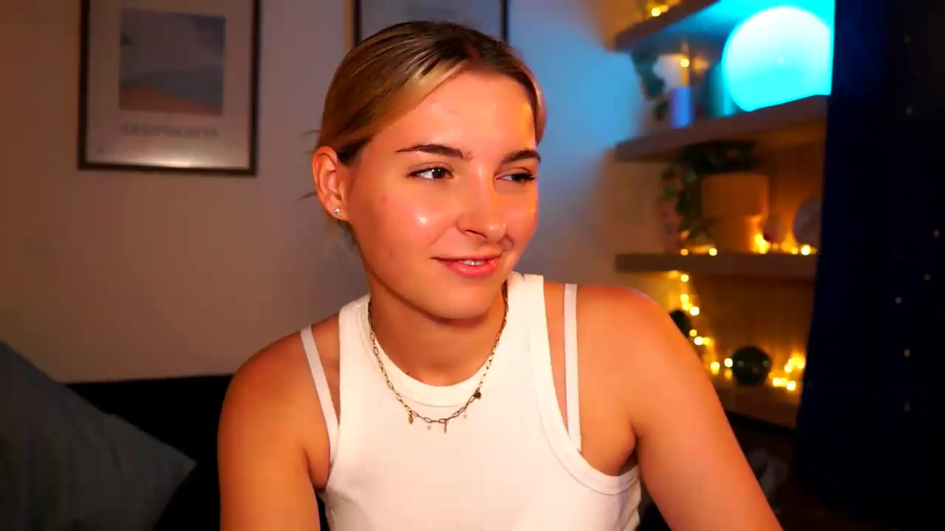 Gallery image thumbnail from Pixie_Pie's myfreecams stream on, 06/05/2026, 12:45 image 13 of 20