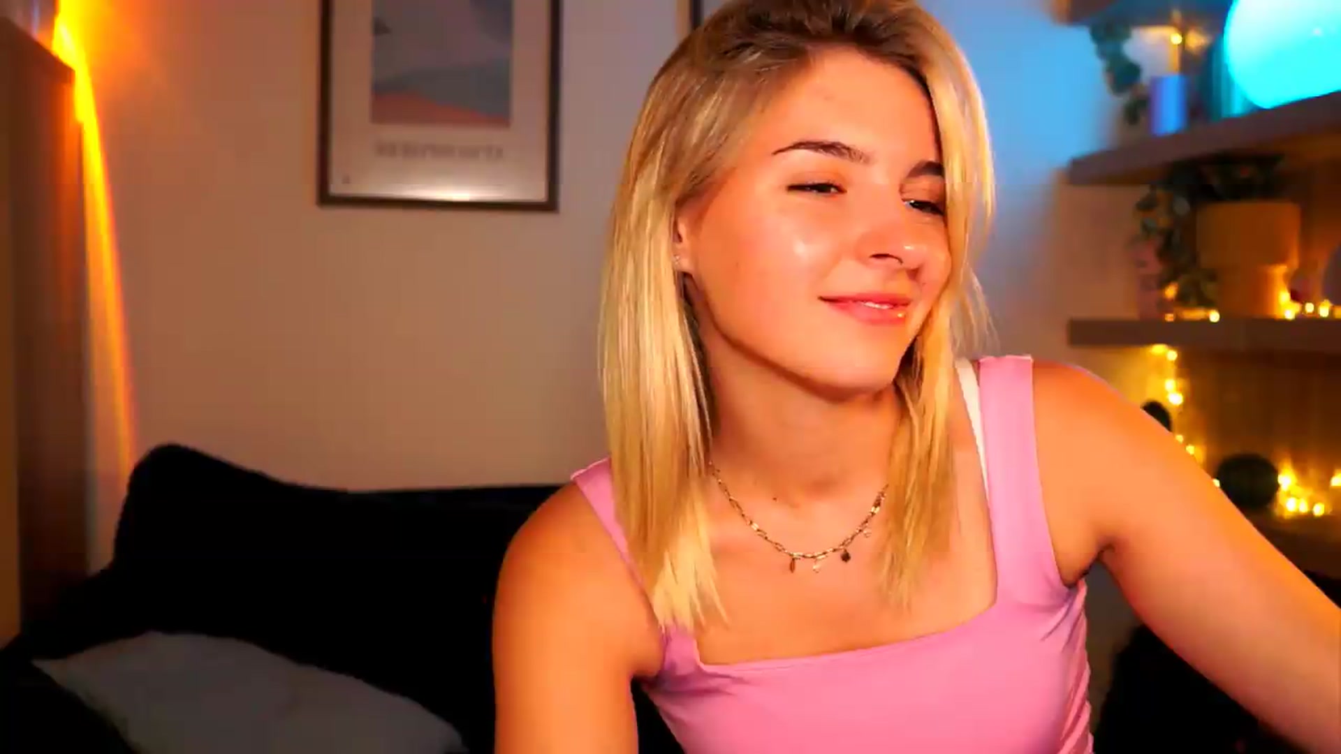 Gallery image thumbnail from Pixie_Pie's myfreecams stream on, 06/09/2026, 14:37 image 6 of 20