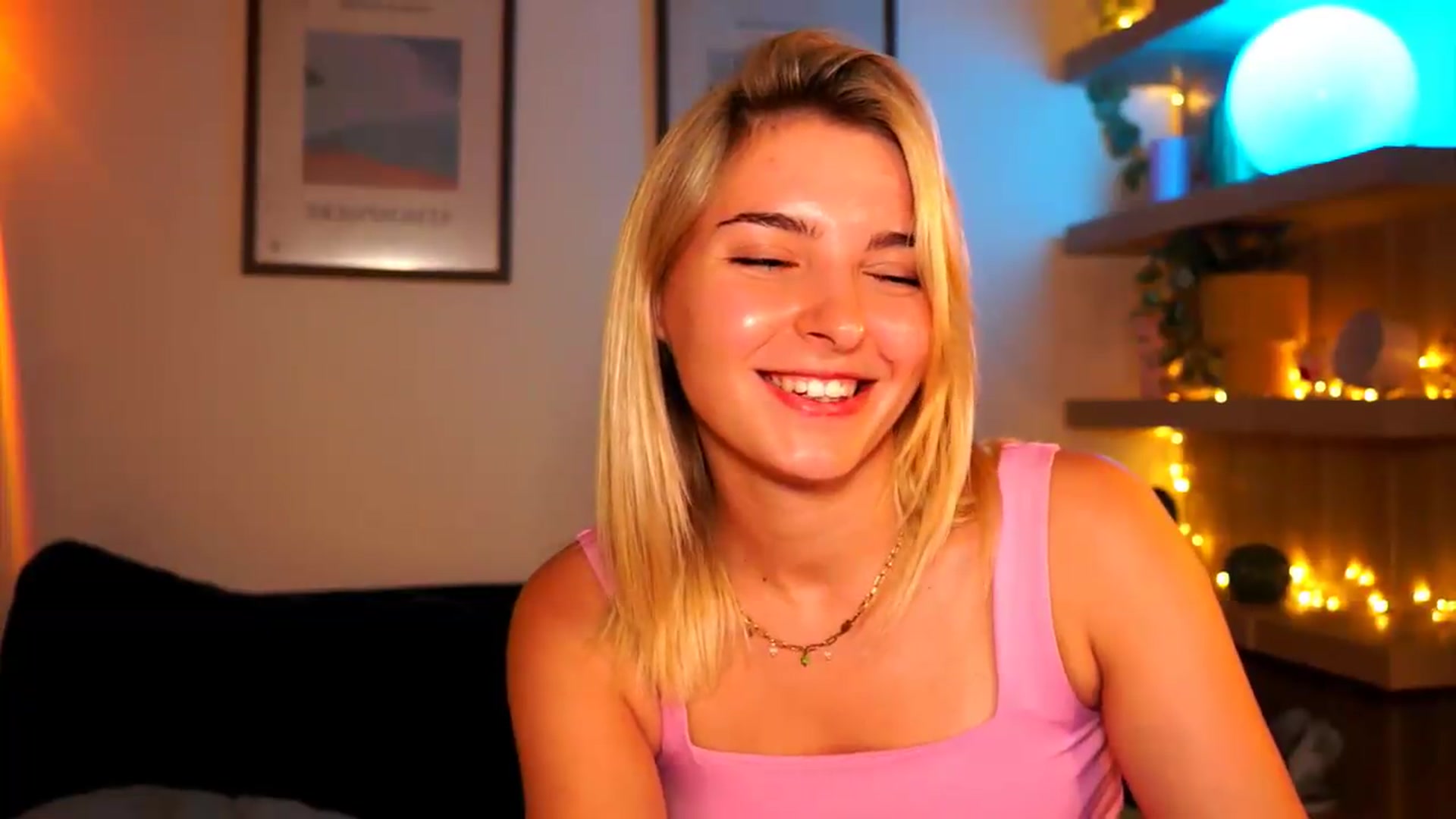 Gallery image thumbnail from Pixie_Pie's myfreecams stream on, 06/09/2026, 16:12 image 11 of 20