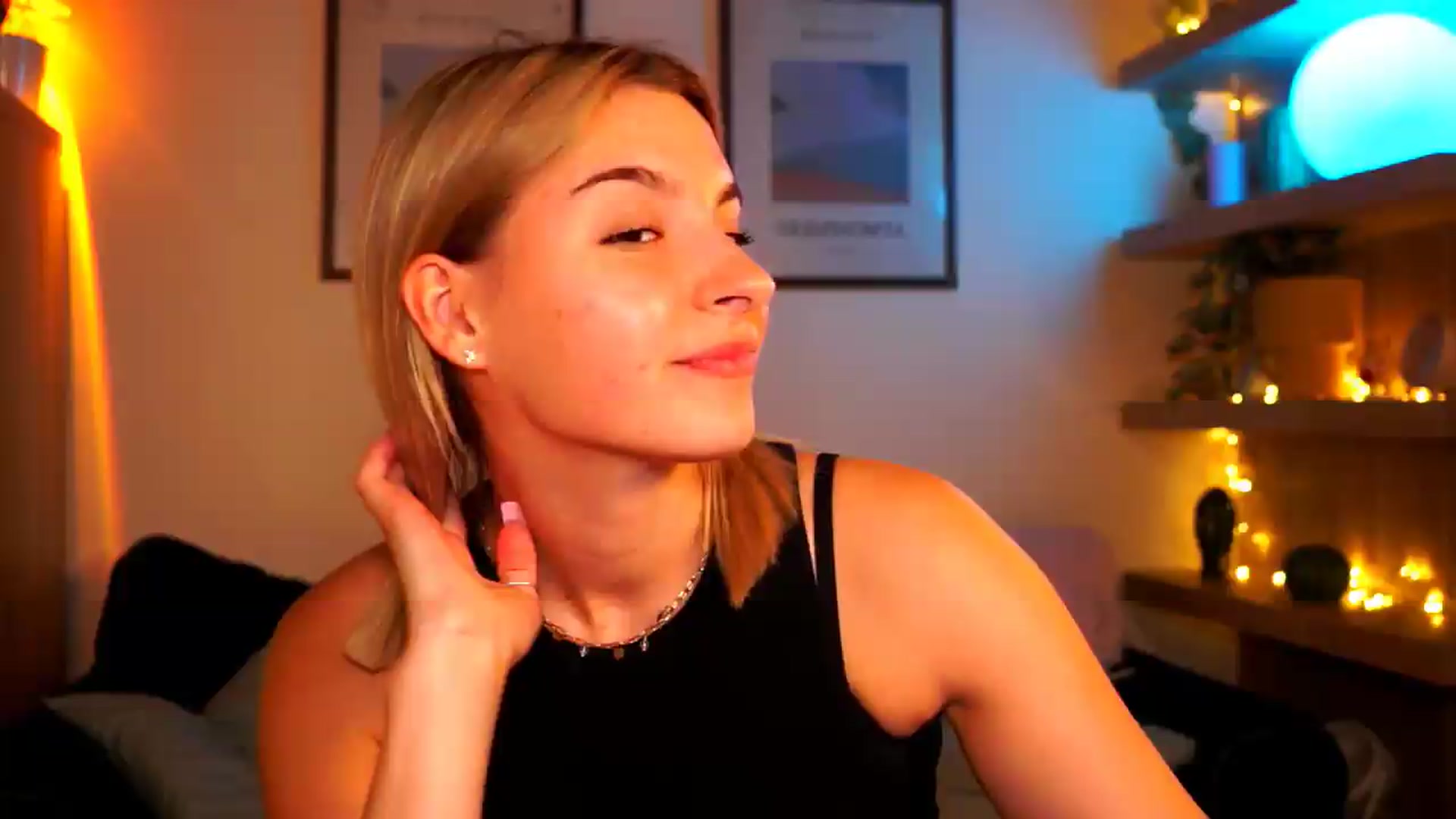 Gallery image thumbnail from Pixie_Pie's myfreecams stream on, 06/19/2026, 12:16 image 17 of 20