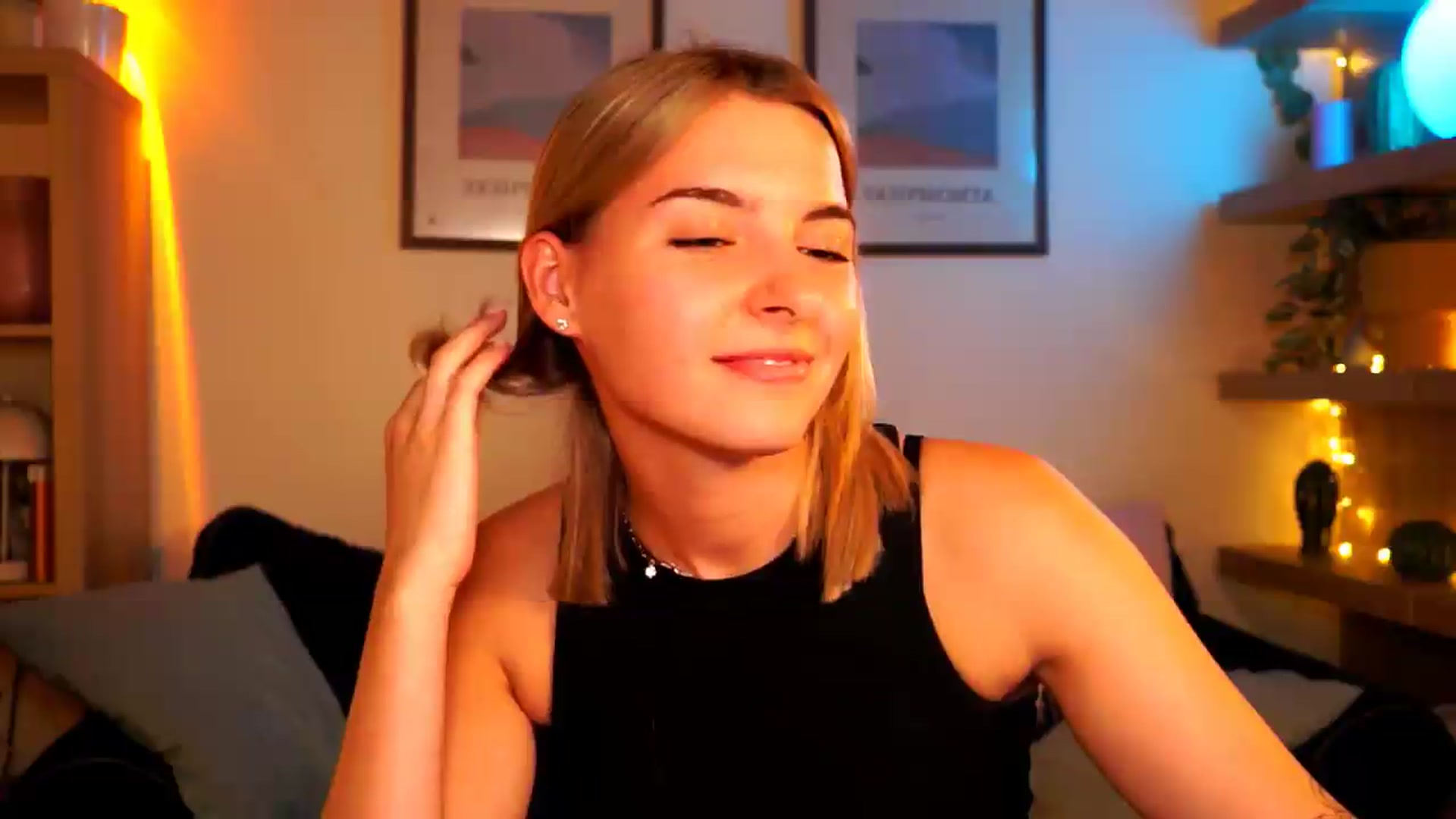 Gallery image thumbnail from Pixie_Pie's myfreecams stream on, 06/19/2026, 15:35 image 13 of 20