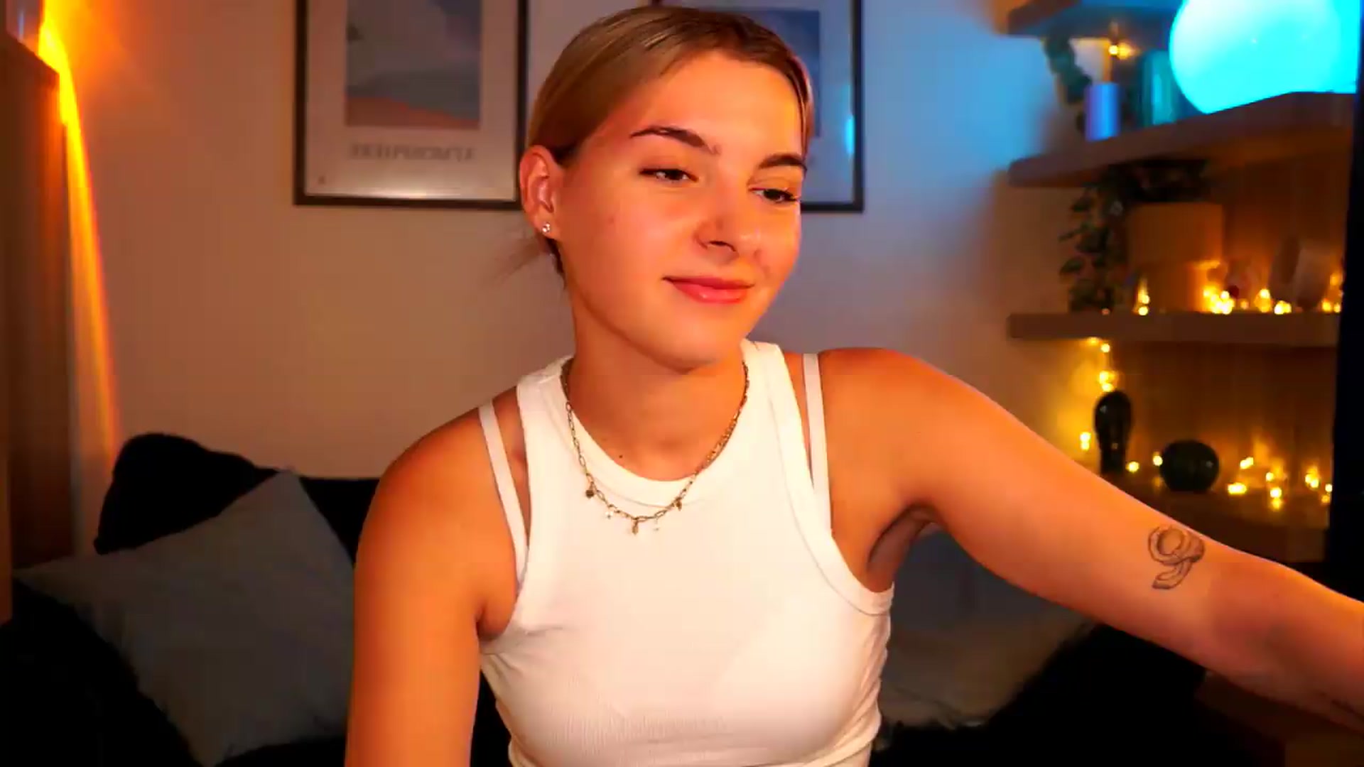 Gallery image thumbnail from Pixie_Pie's myfreecams stream on, 06/23/2026, 12:43 image 1 of 20