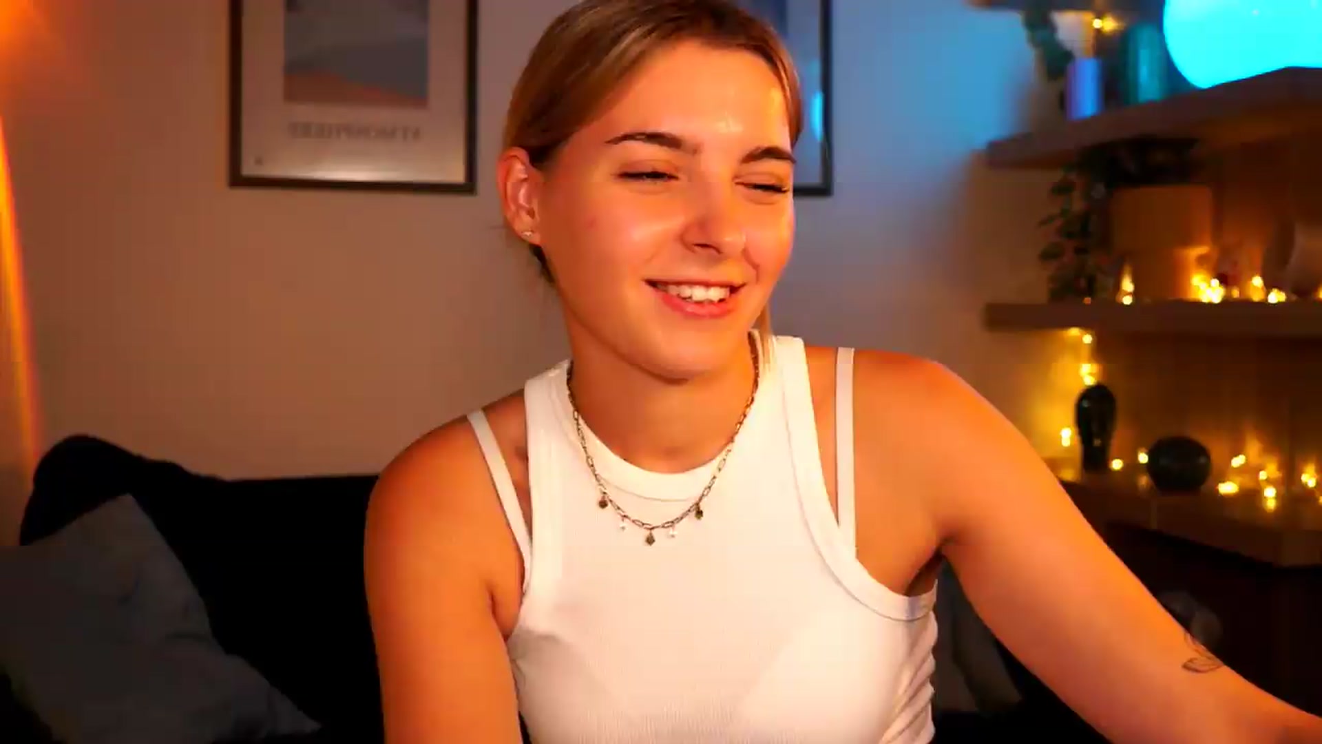 Gallery image thumbnail from Pixie_Pie's myfreecams stream on, 06/23/2026, 13:43 image 19 of 20