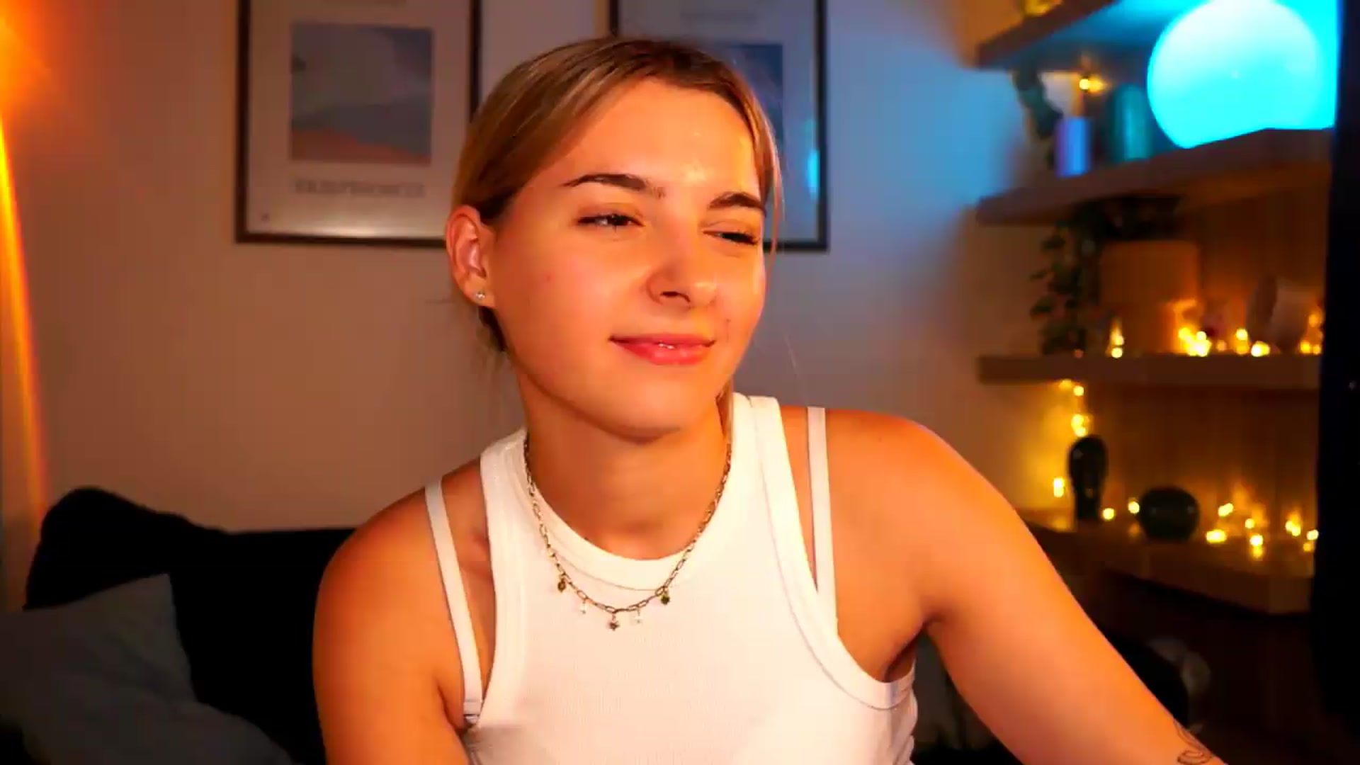 Gallery image thumbnail from Pixie_Pie's myfreecams stream on, 06/23/2026, 14:09 image 2 of 20