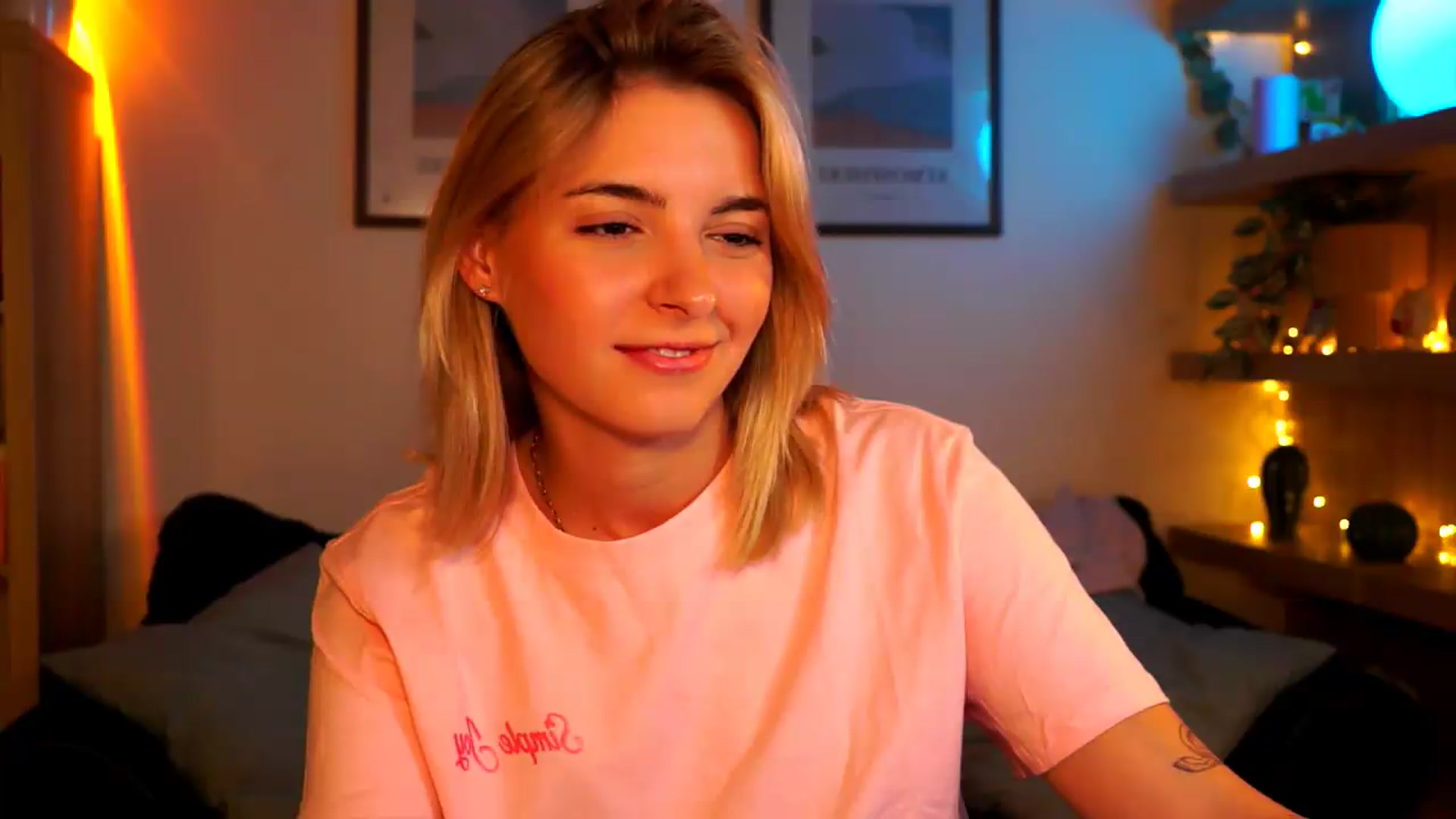 Gallery image thumbnail from Pixie_Pie's myfreecams stream on, 07/05/2026, 15:00 image 14 of 20