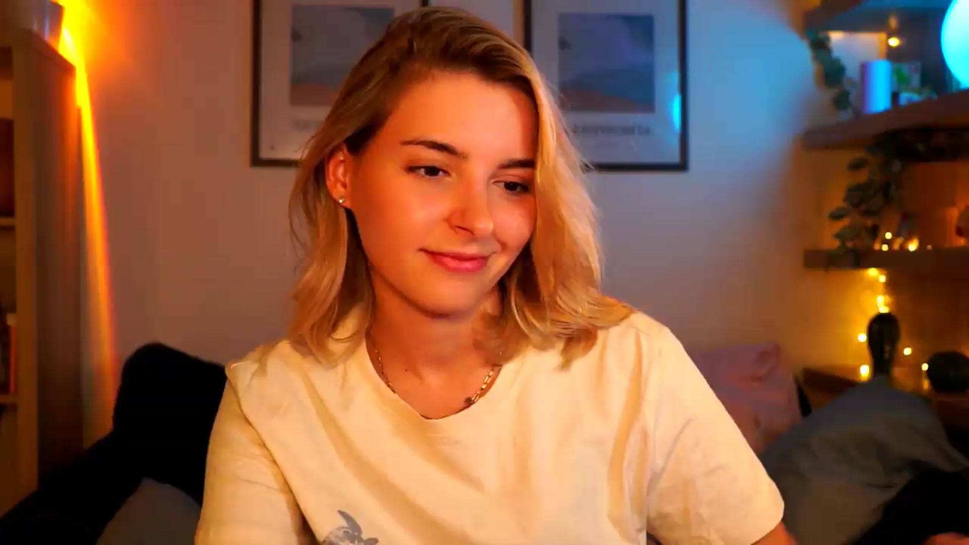 Gallery image thumbnail from Pixie_Pie's myfreecams stream on, 07/06/2026, 16:17 image 8 of 20