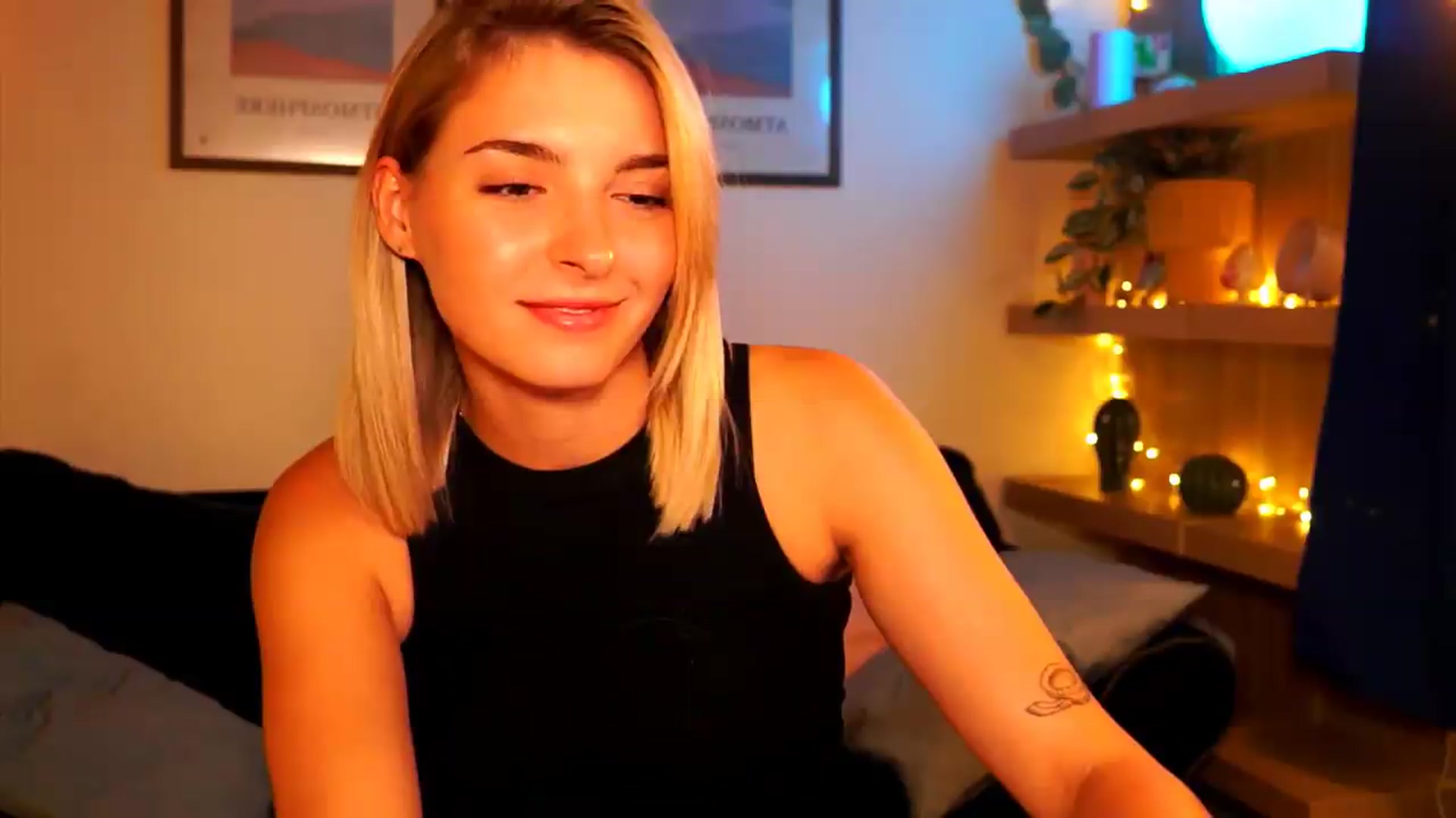 Gallery image thumbnail from Pixie_Pie's myfreecams stream on, 07/14/2026, 14:59 image 14 of 20