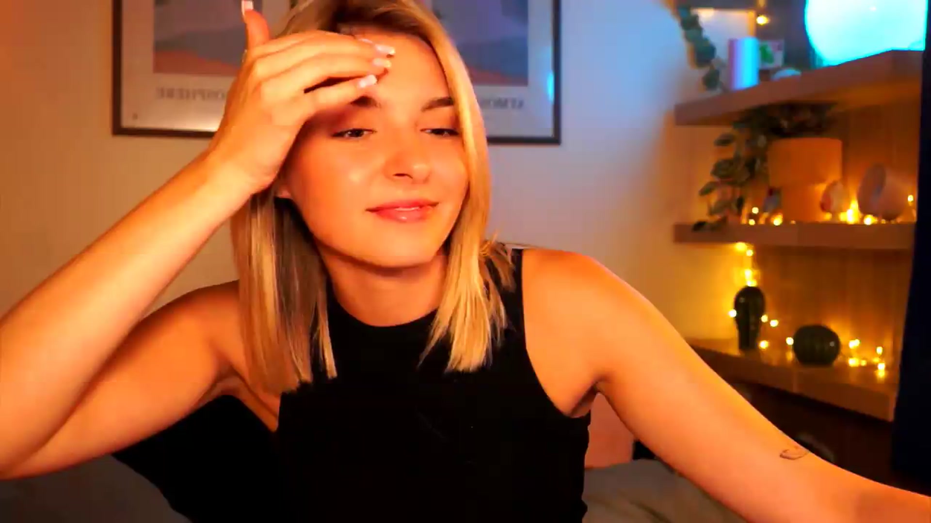 Gallery image thumbnail from Pixie_Pie's myfreecams stream on, 07/14/2026, 14:59 image 6 of 20