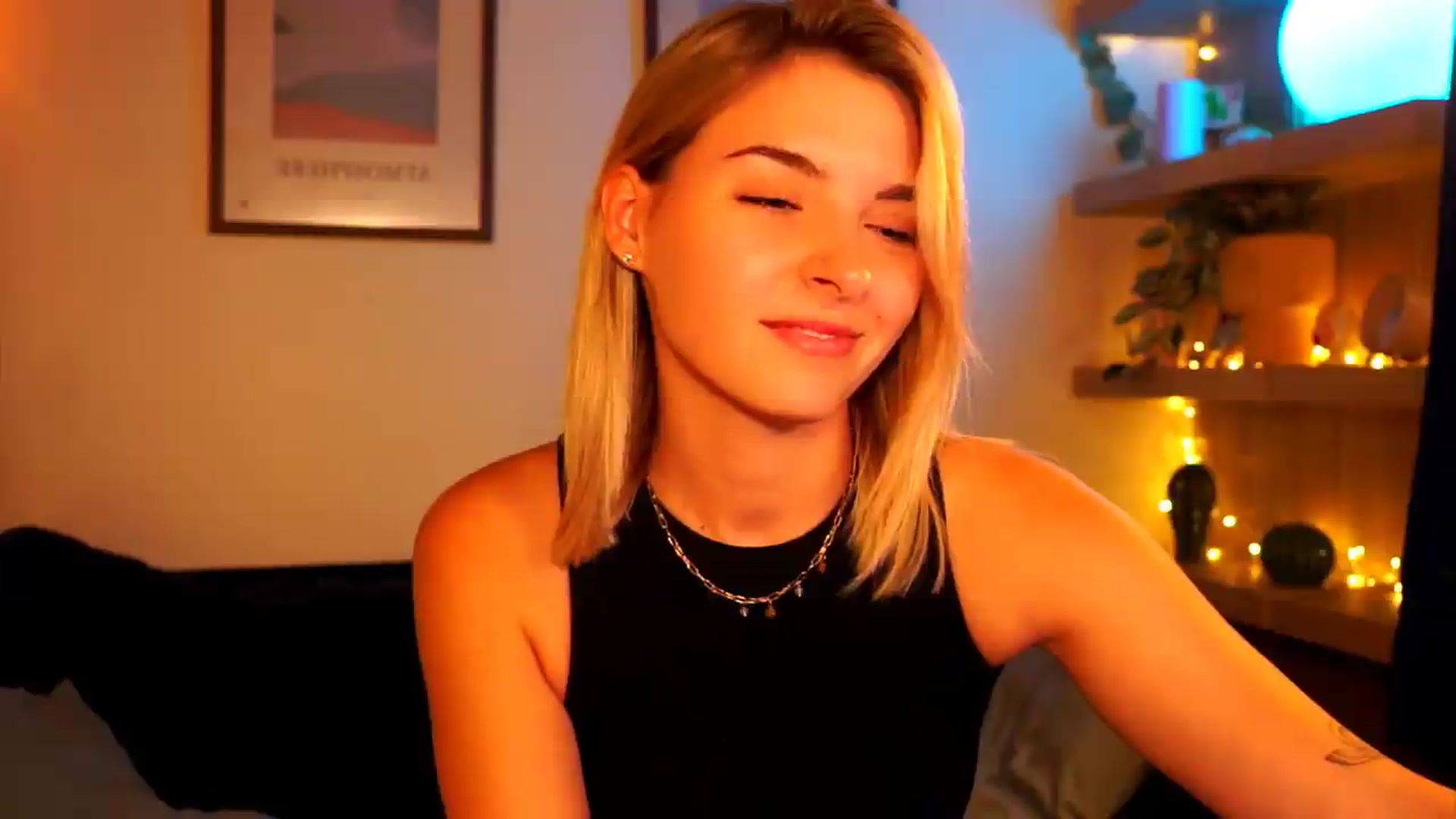 Gallery image thumbnail from Pixie_Pie's myfreecams stream on, 07/16/2026, 16:24 image 9 of 20