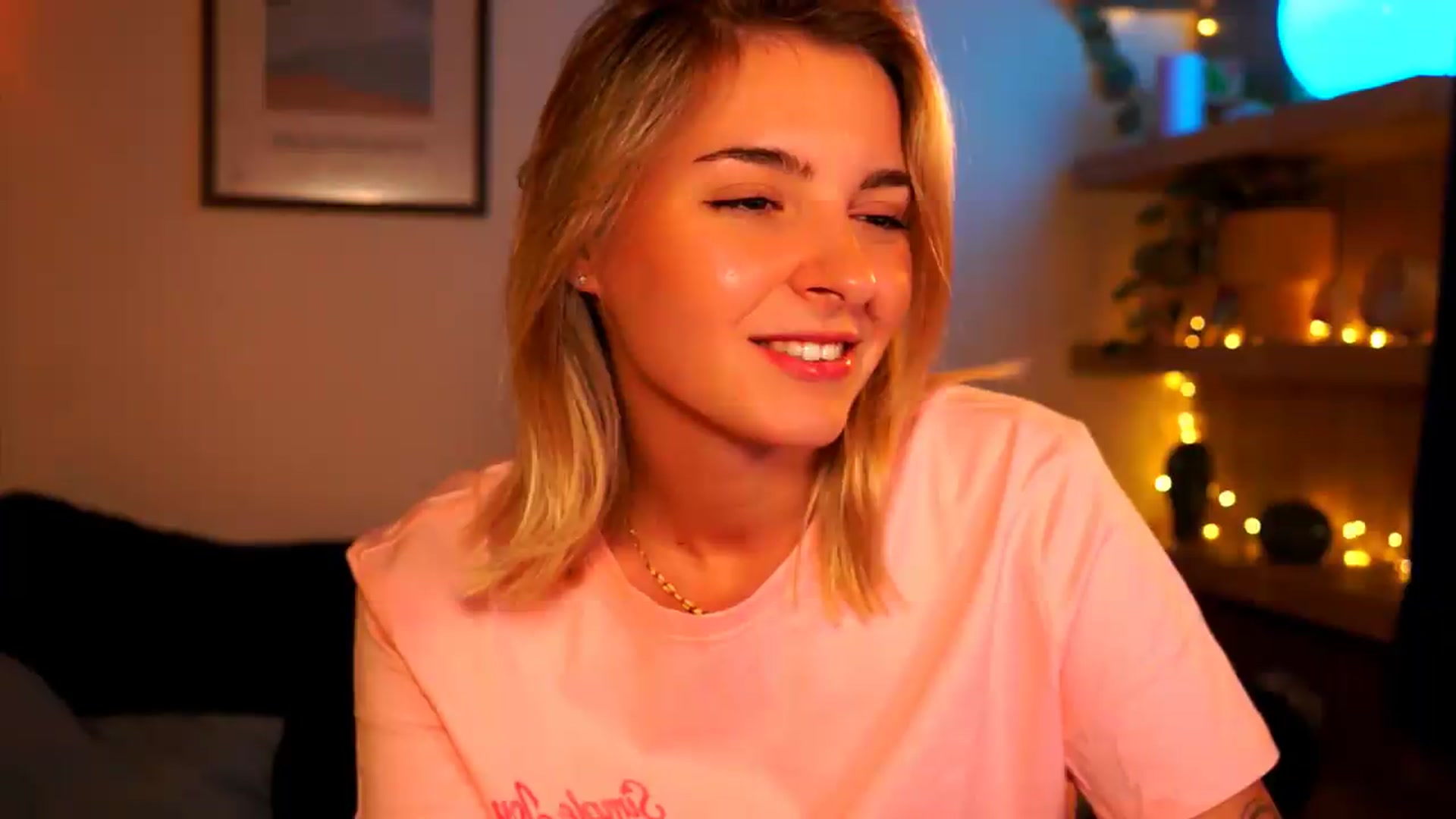 Gallery image thumbnail from Pixie_Pie's myfreecams stream on, 07/17/2026, 15:31 image 17 of 20