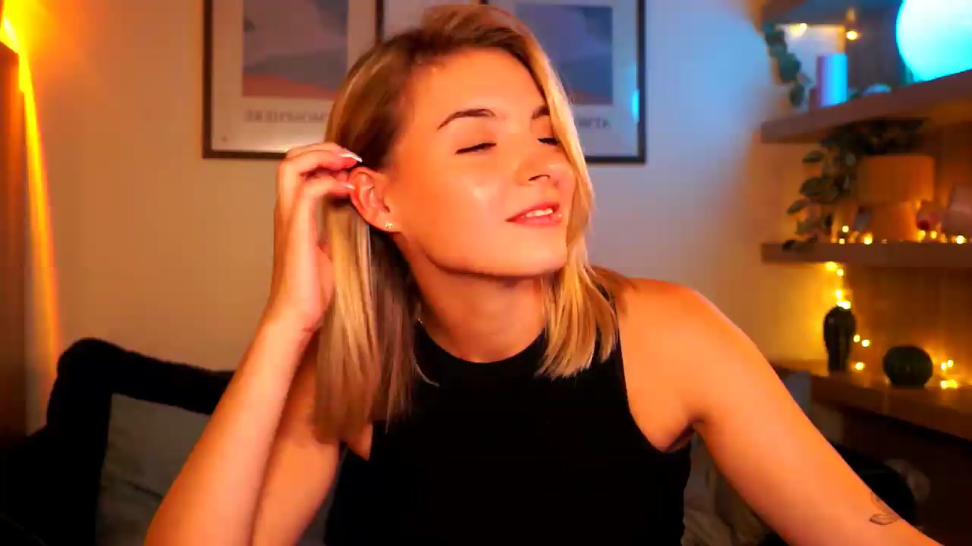 Gallery image thumbnail from Pixie_Pie's myfreecams stream on, 07/19/2026, 16:24 image 5 of 20