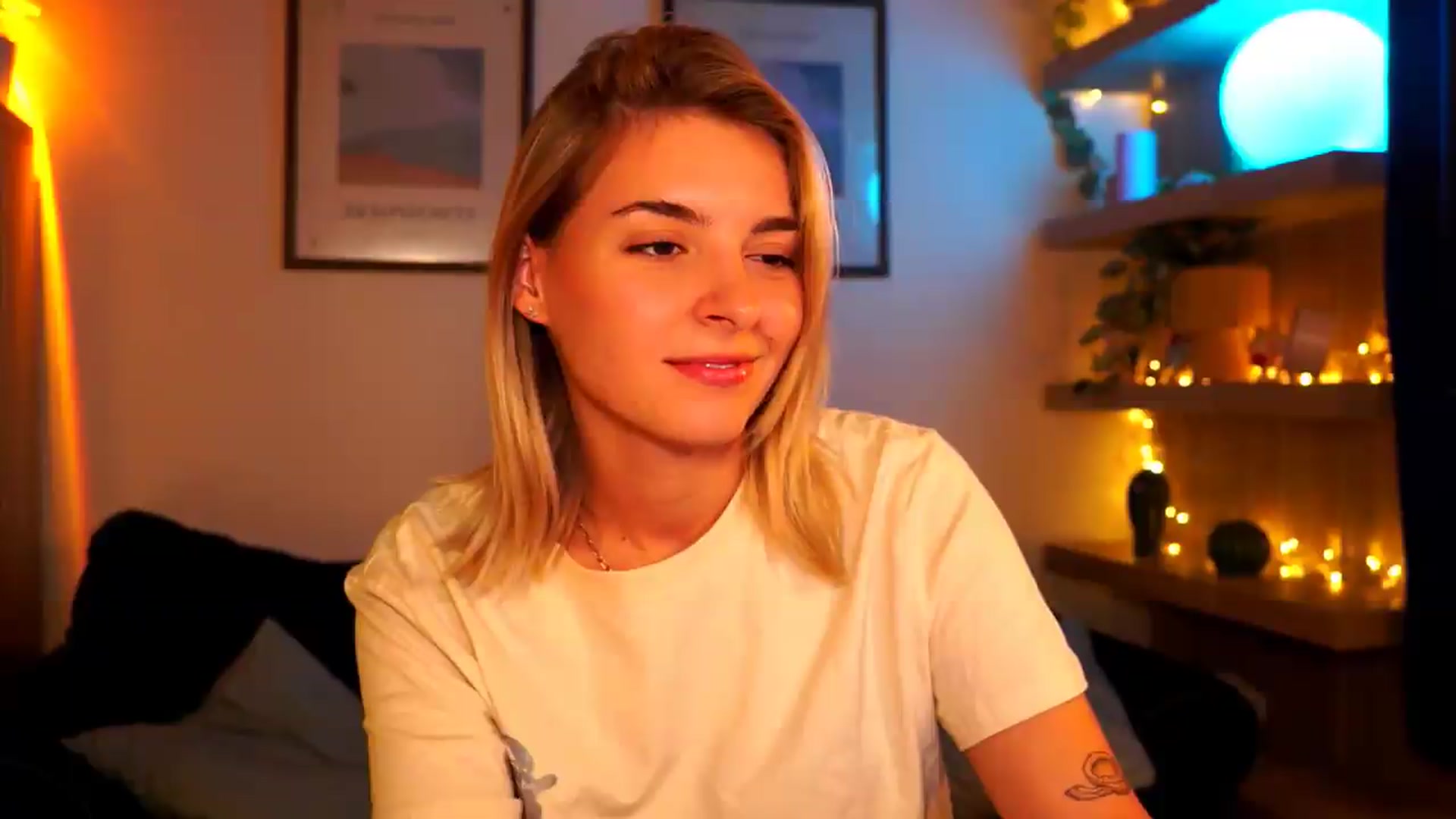 Gallery image thumbnail from Pixie_Pie's myfreecams stream on, 07/20/2026, 12:29 image 19 of 20