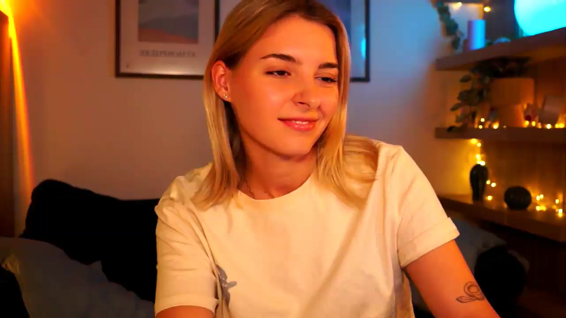 Gallery image thumbnail from Pixie_Pie's myfreecams stream on, 07/20/2026, 15:44 image 7 of 20