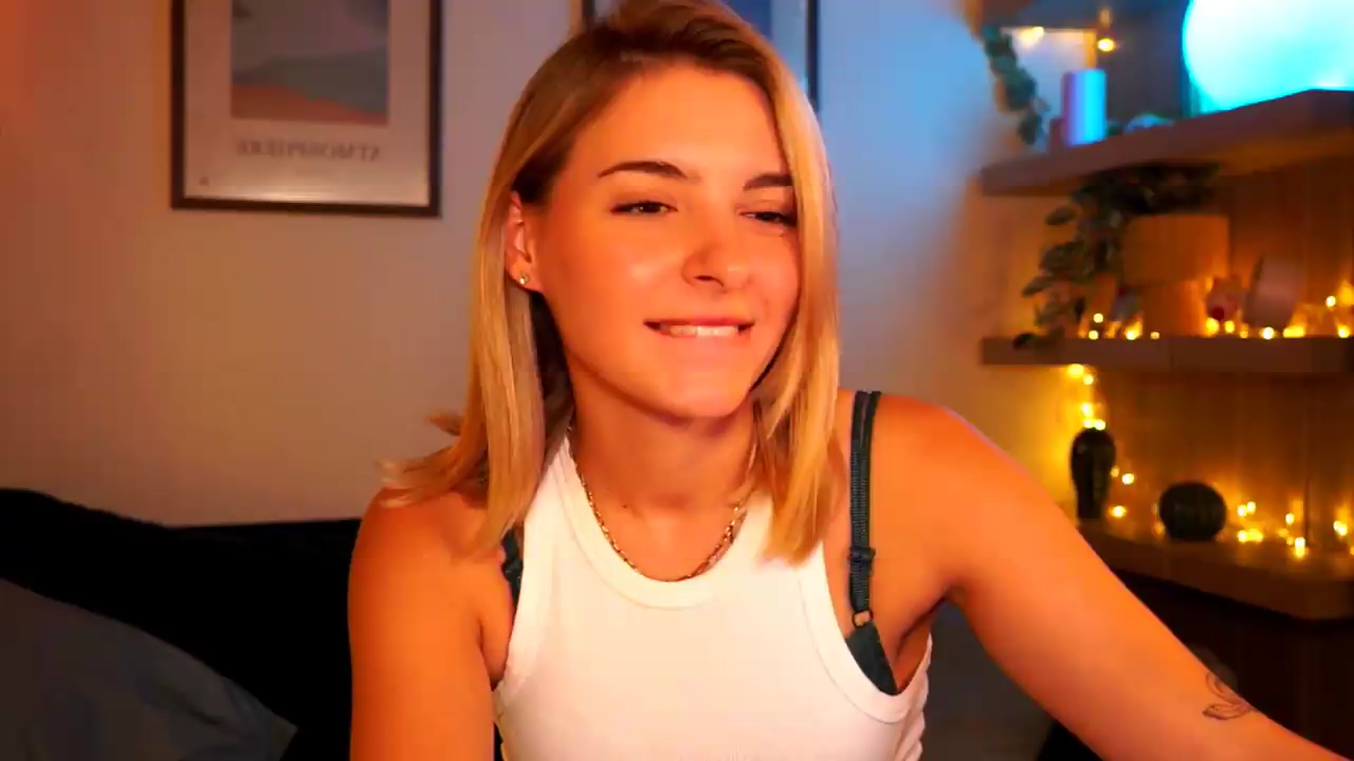 Gallery image thumbnail from Pixie_Pie's myfreecams stream on, 07/24/2026, 14:03 image 2 of 20