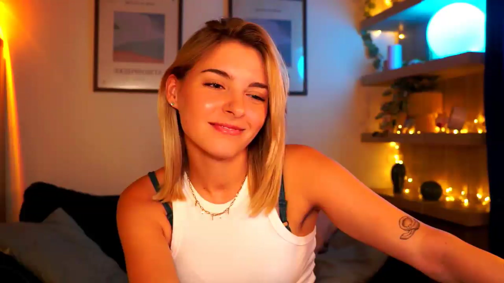 Gallery image thumbnail from Pixie_Pie's myfreecams stream on, 07/24/2026, 14:54 image 15 of 20