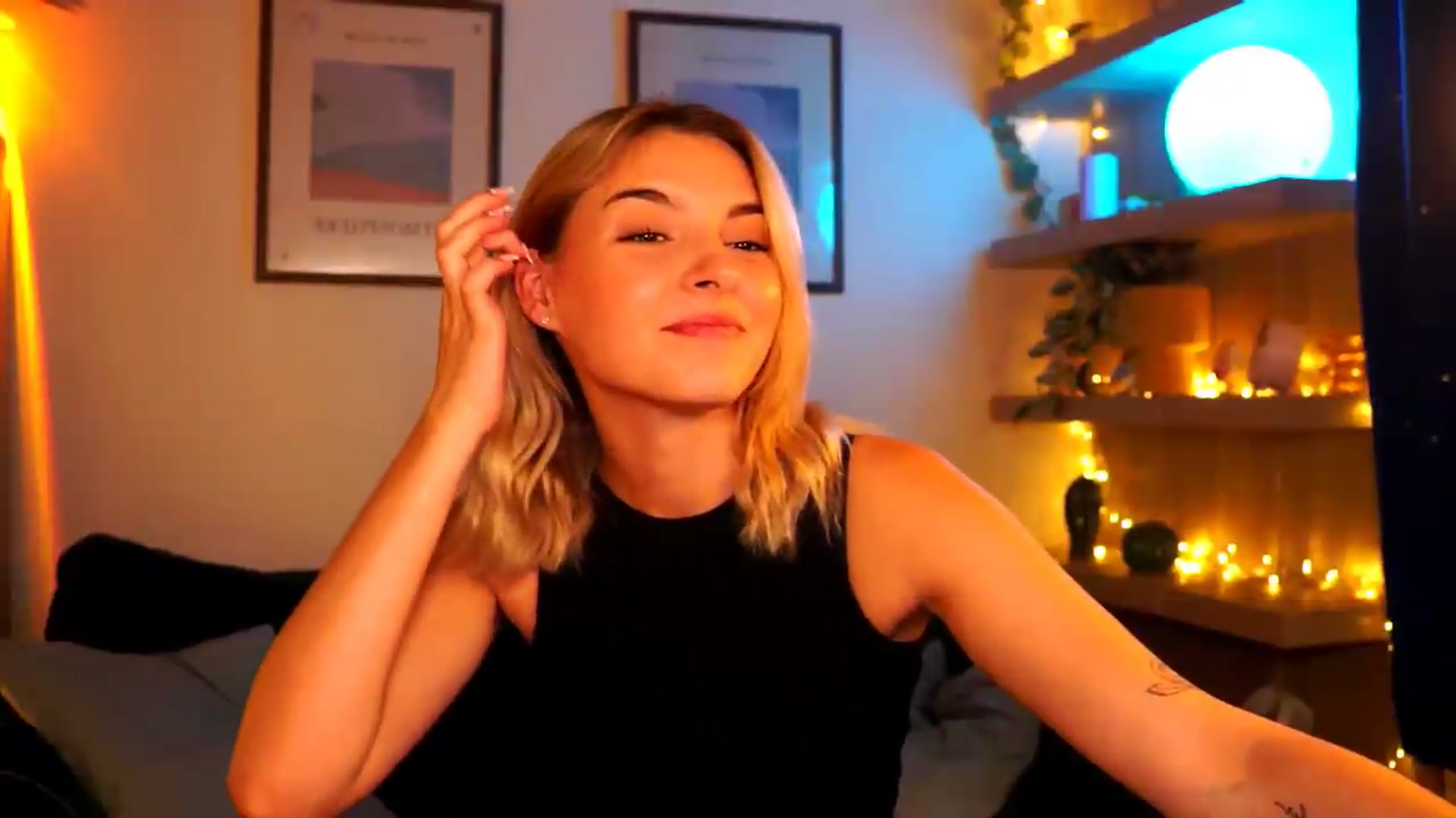 Gallery image thumbnail from Pixie_Pie's myfreecams stream on, 08/03/2026, 12:53 image 6 of 20