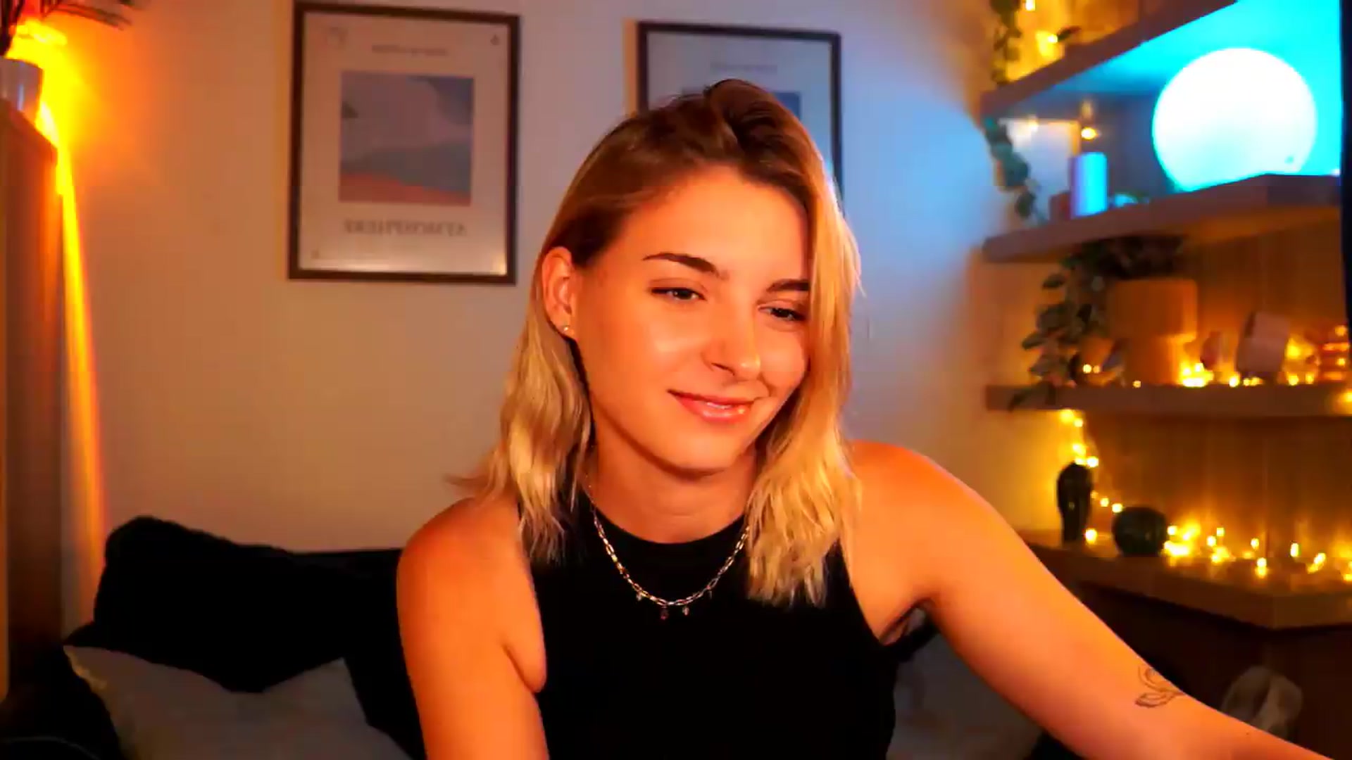 Gallery image thumbnail from Pixie_Pie's myfreecams stream on, 08/03/2026, 15:59 image 4 of 20