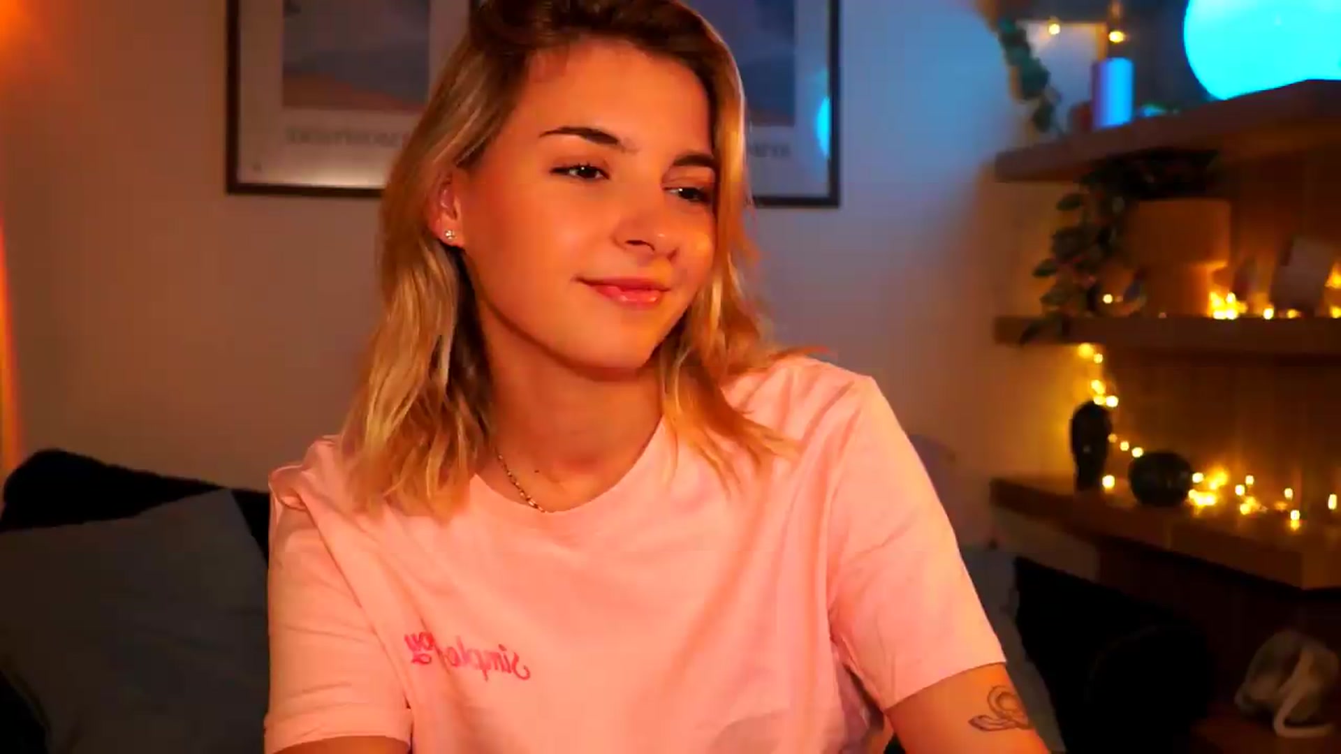 Gallery image thumbnail from Pixie_Pie's myfreecams stream on, 08/06/2026, 11:53 image 4 of 20
