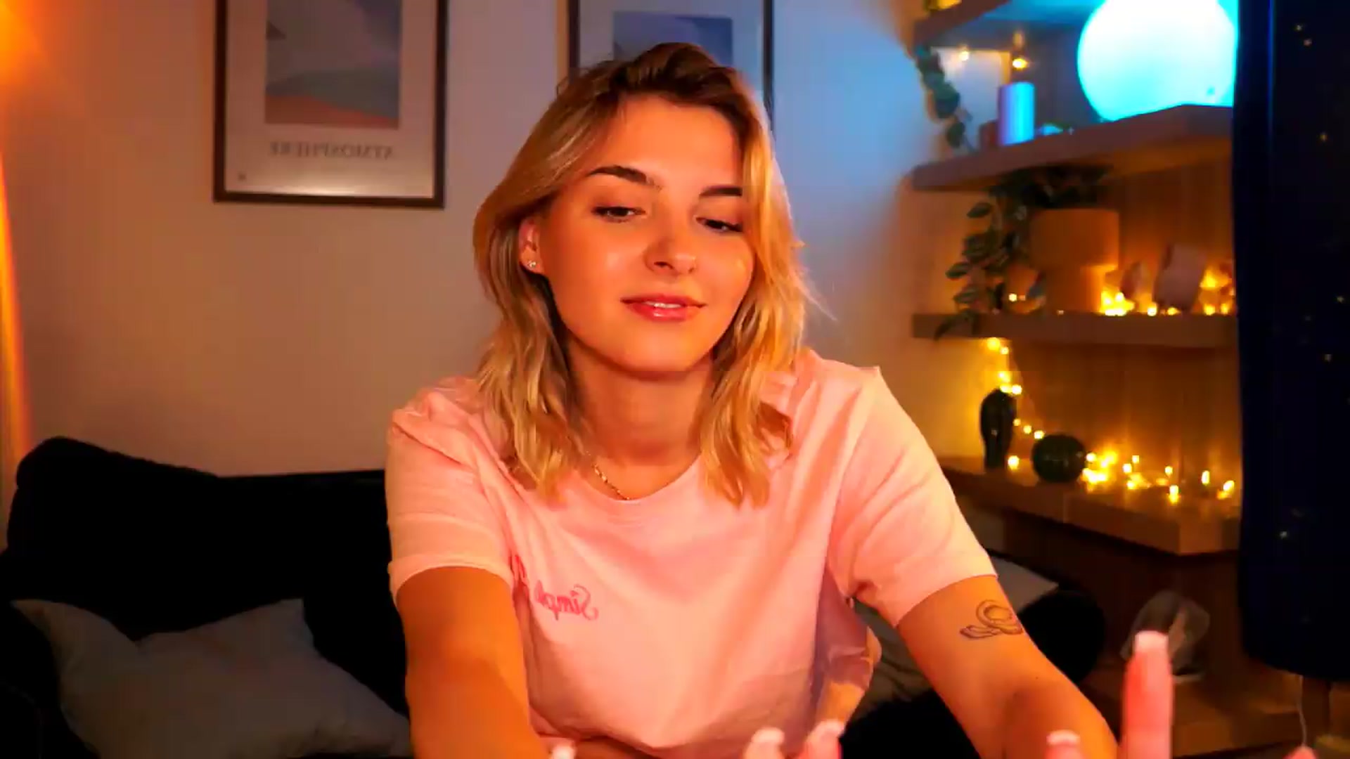 Gallery image thumbnail from Pixie_Pie's myfreecams stream on, 08/06/2026, 14:23 image 16 of 20