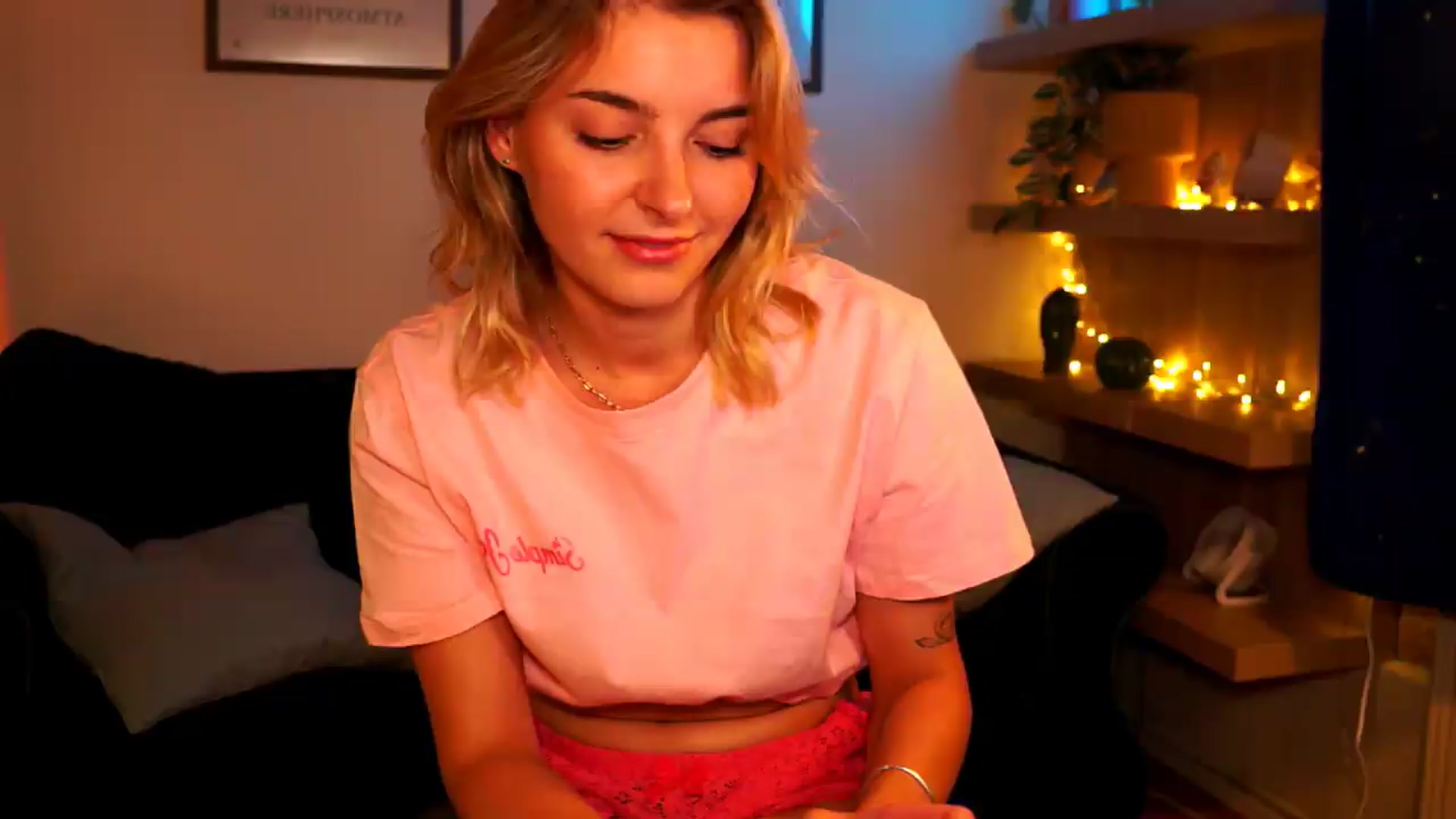 Gallery image thumbnail from Pixie_Pie's myfreecams stream on, 08/06/2026, 14:23 image 14 of 20