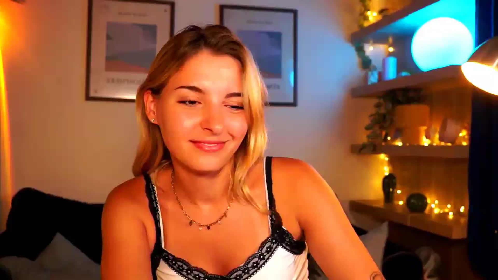 Gallery image thumbnail from Pixie_Pie's myfreecams stream on, 08/11/2026, 14:09 image 11 of 20