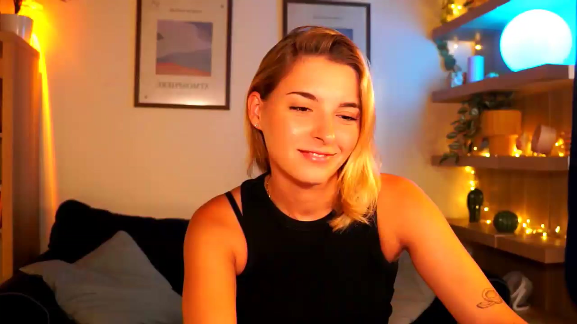 Gallery image thumbnail from Pixie_Pie's myfreecams stream on, 08/12/2026, 09:02 image 13 of 20